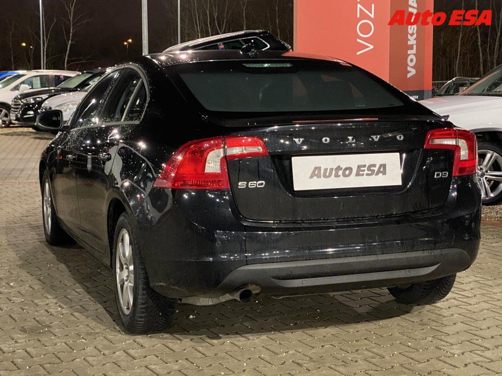 Volvo S60, 2.0 D3,Navi - fotka 6