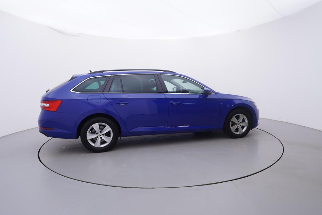 Škoda Superb, Ambition 2.0 TDI 110 kW - fotka 6