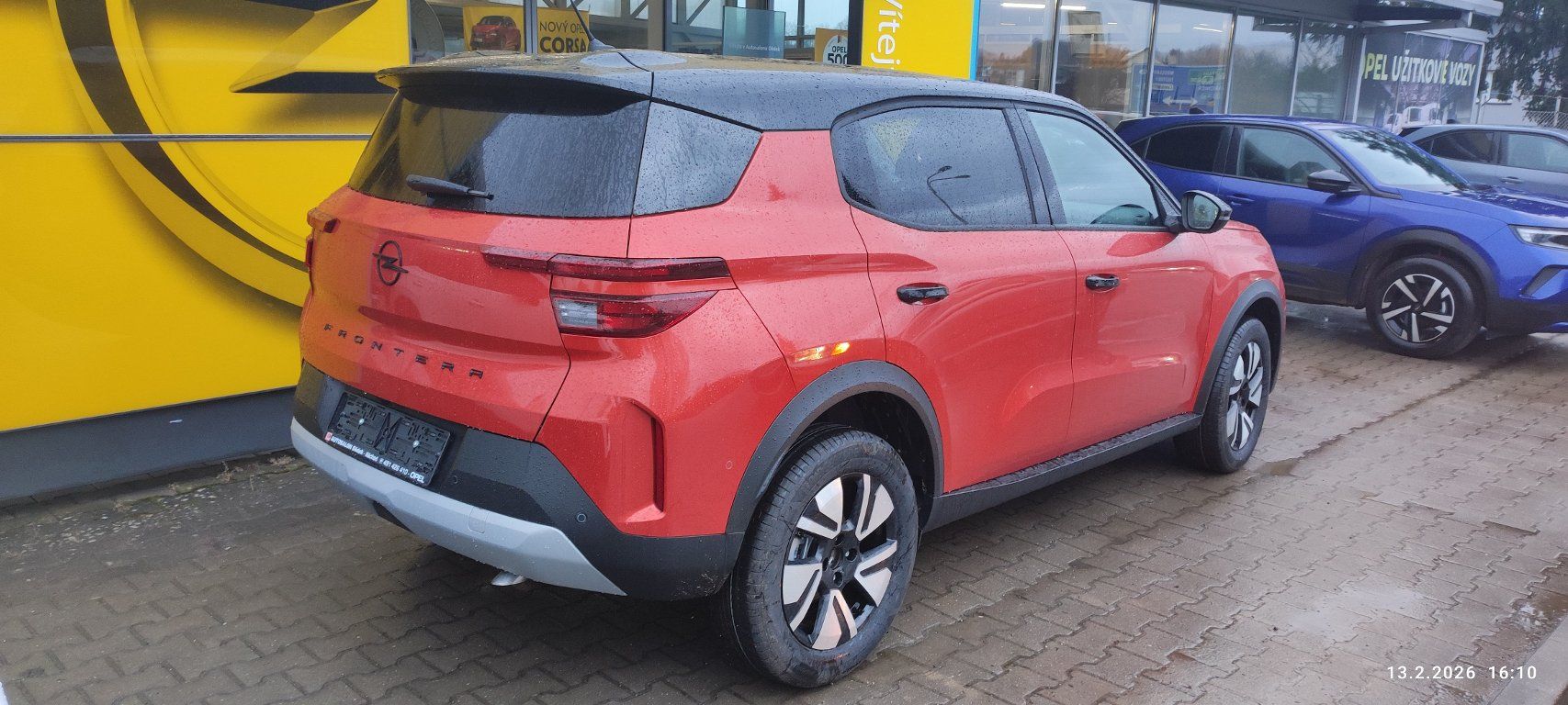 Opel Frontera, HYBRID GS 1,2 TURBO 81kW 7míst - fotka 3