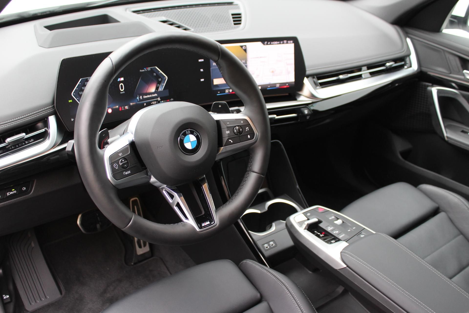 BMW X1, xDrive23i Mpakte CZ DPH - fotka 4