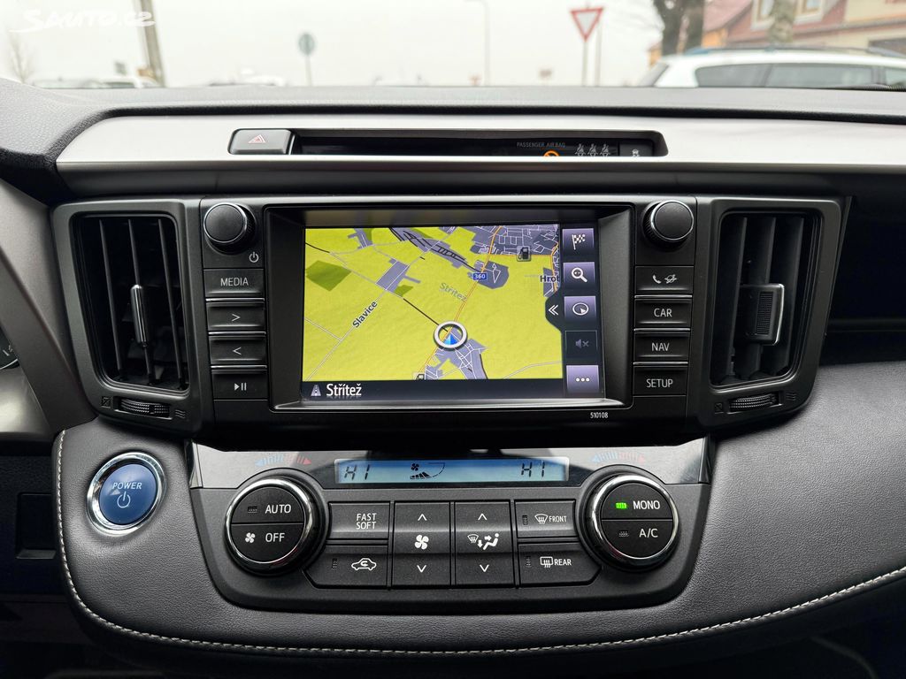 Toyota Rav4, fotka 12