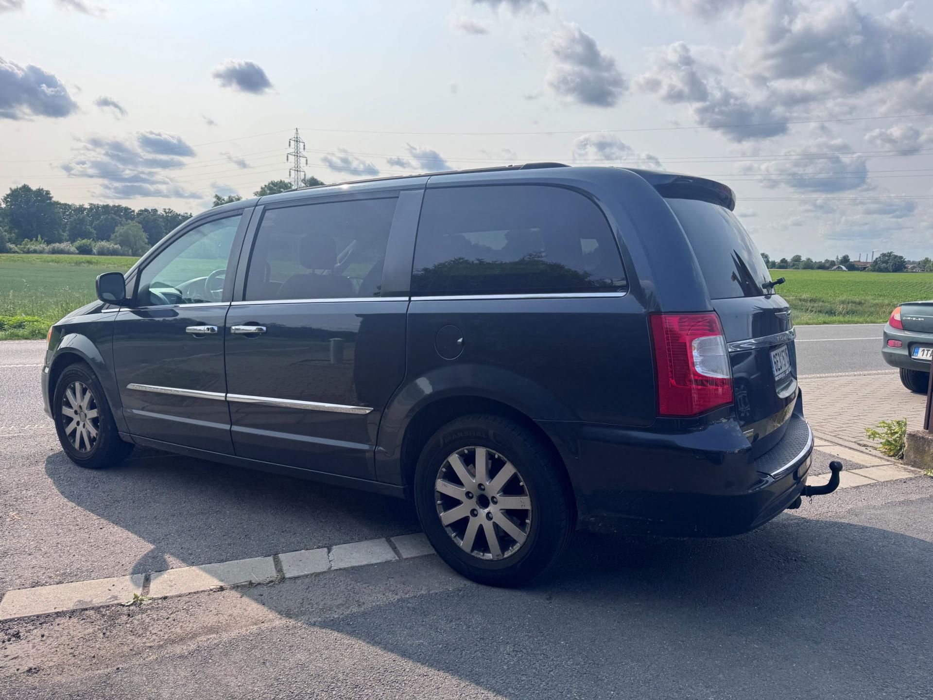 Chrysler Town & Country, 3,6 RT DVD Stown Kůže 2014 - fotka 3