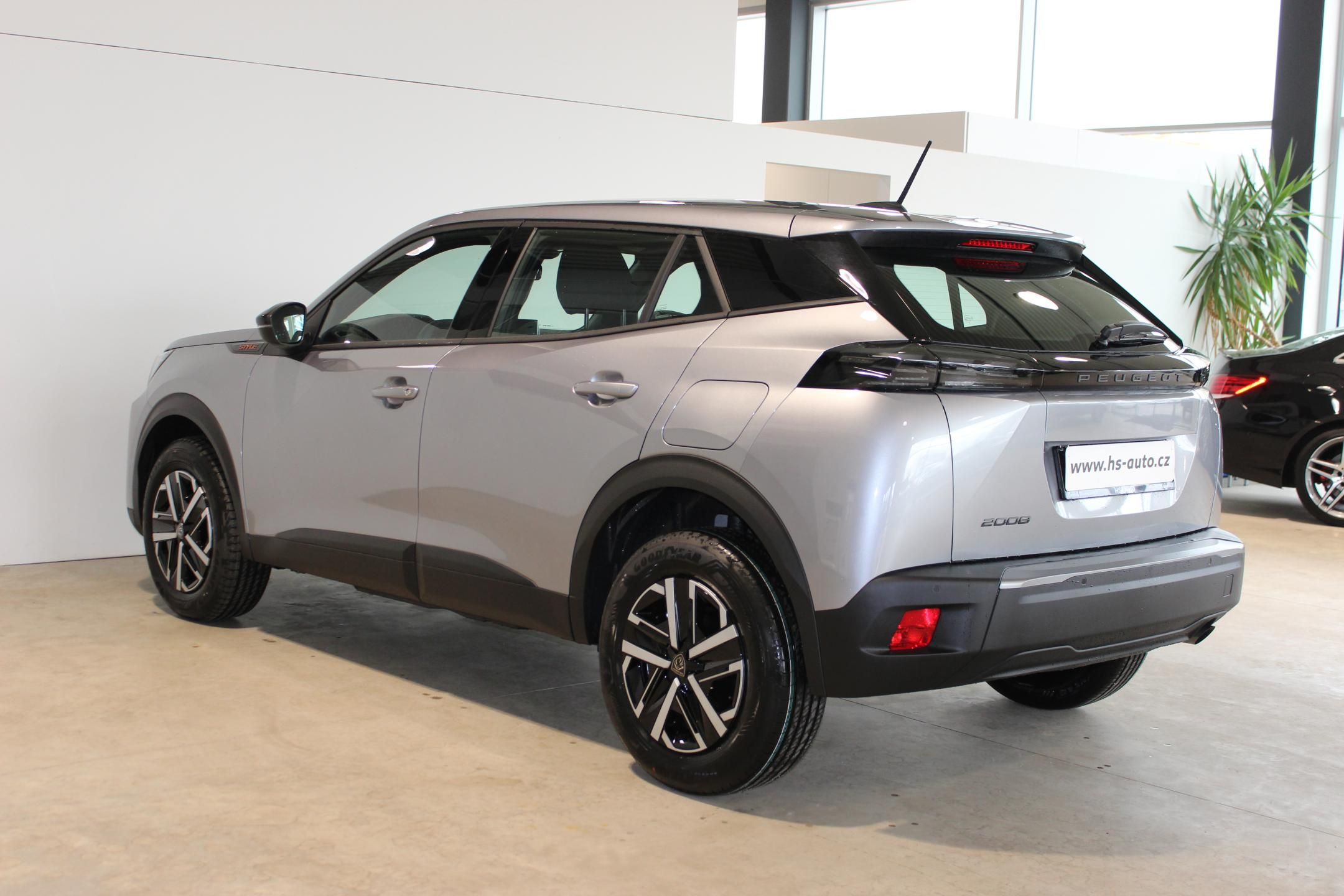 Peugeot 2008, STYLE PureTech 100 S&S MAN6 - fotka 4