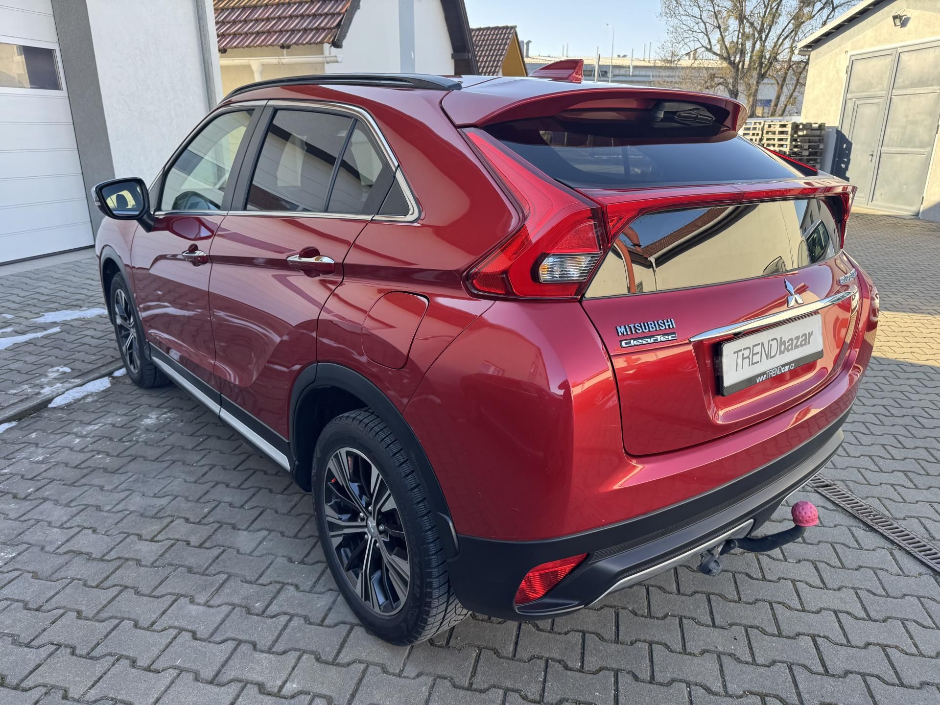 Mitsubishi Eclipse Cross, 1,5T INTENSE,ČR,1.MAJ. - fotka 3