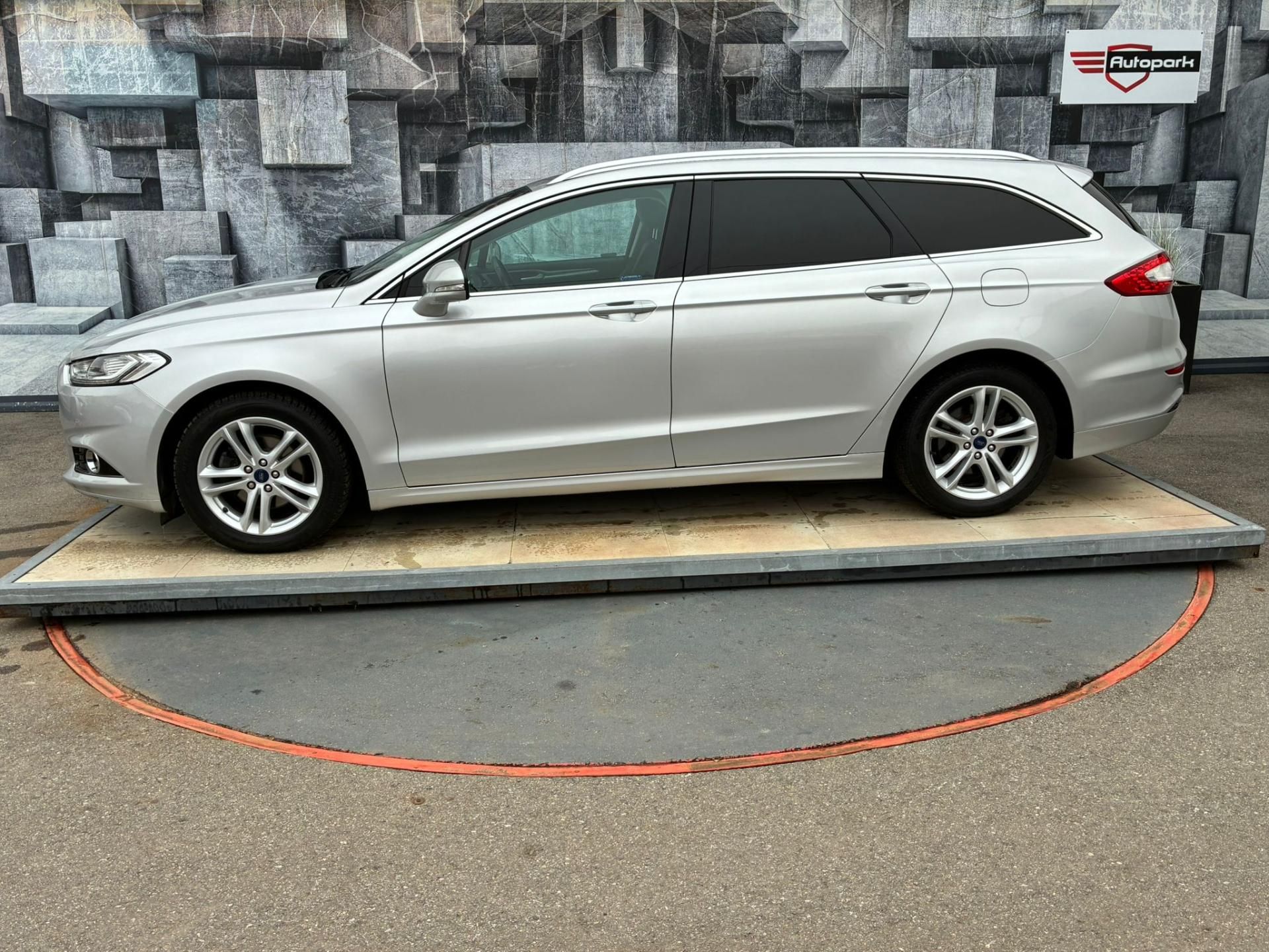 Ford Mondeo, 2.0TDCi, 110KW, TITANIUM - fotka 4