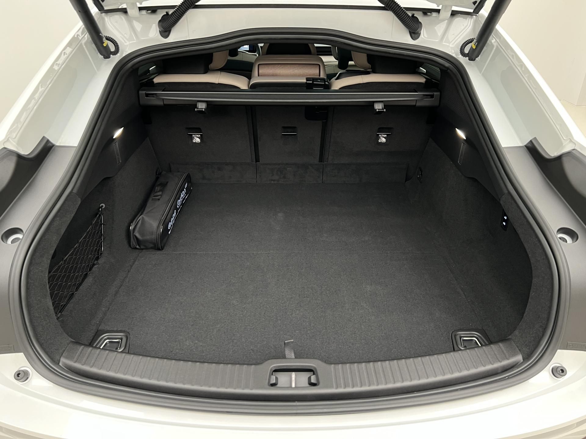 Volvo ES90, PURE ELECTRIC ULTRA - fotka 6