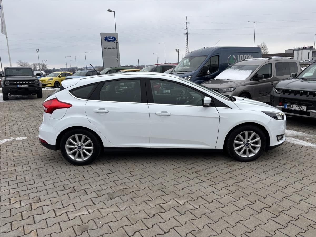 Ford Focus, 1,5 TDCi 88kW Titanium - fotka 6