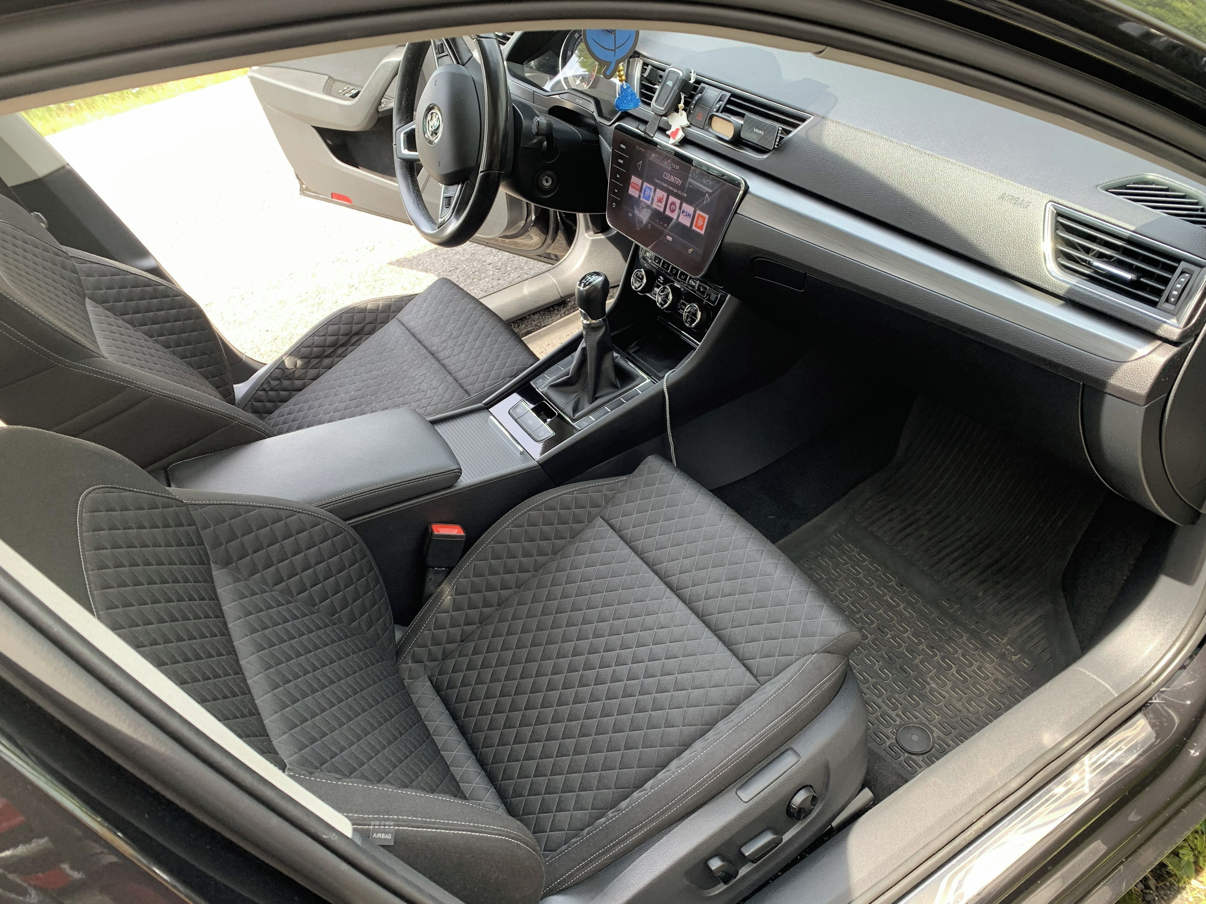 Škoda Superb, 2.0 TDI - fotka 3