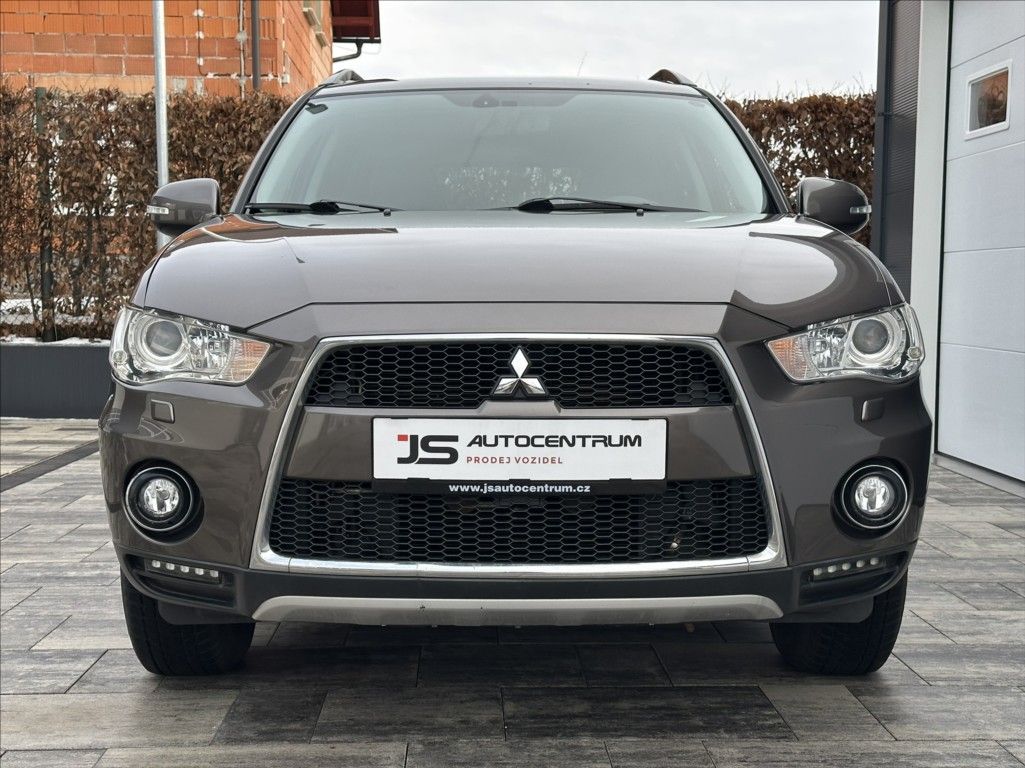Mitsubishi Outlander, 2,2 DI-D 177PS  X-Tra - fotka 2