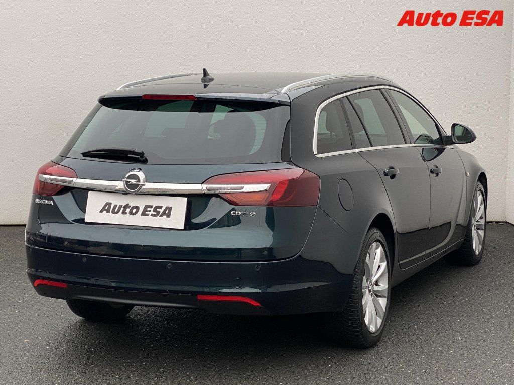 Opel Insignia, 2.0 CDTI,1.maj,ČR - fotka 4