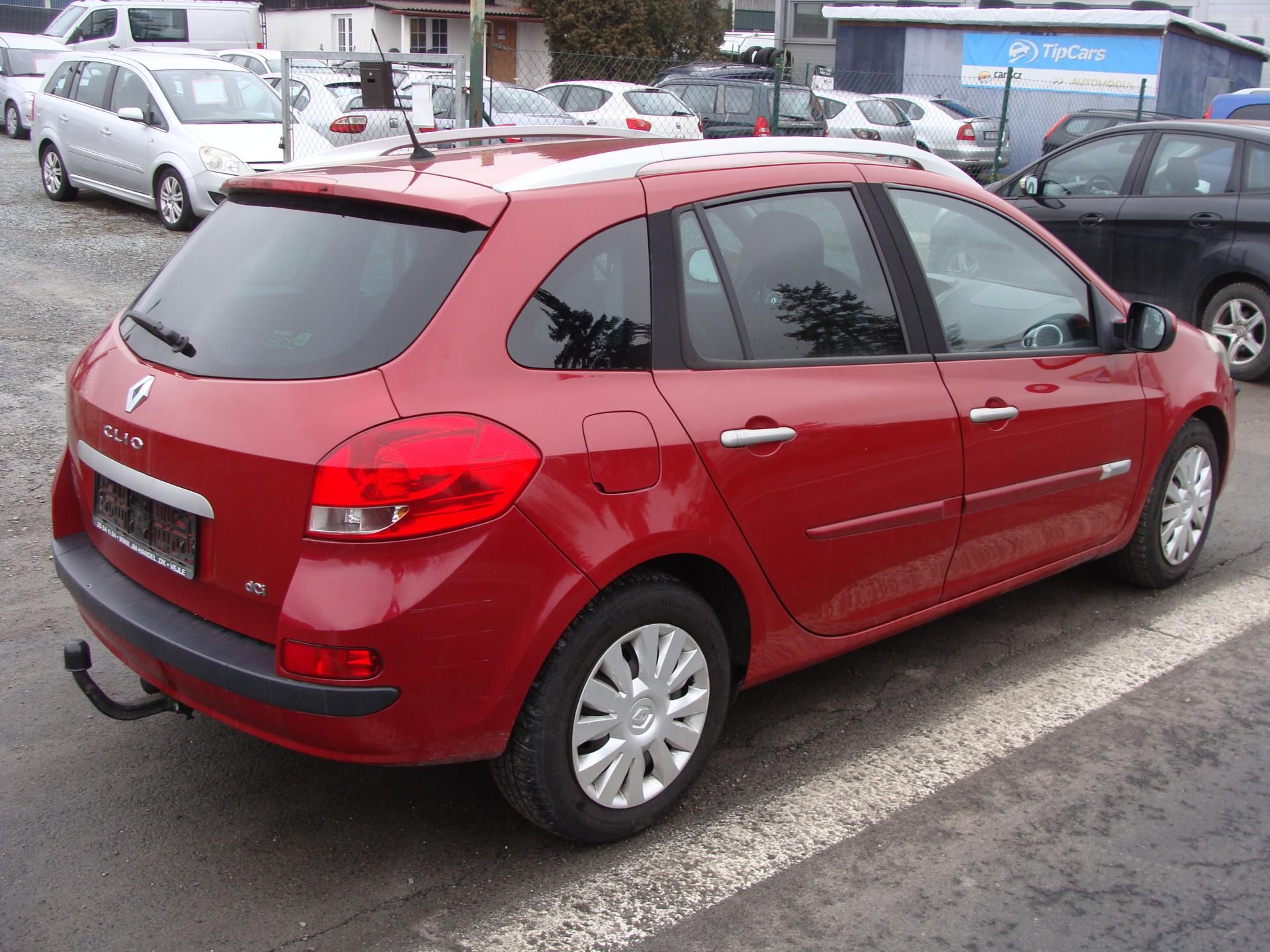 Renault Clio, 1.5 DCi, 55 kW, klima, tažné - fotka 5