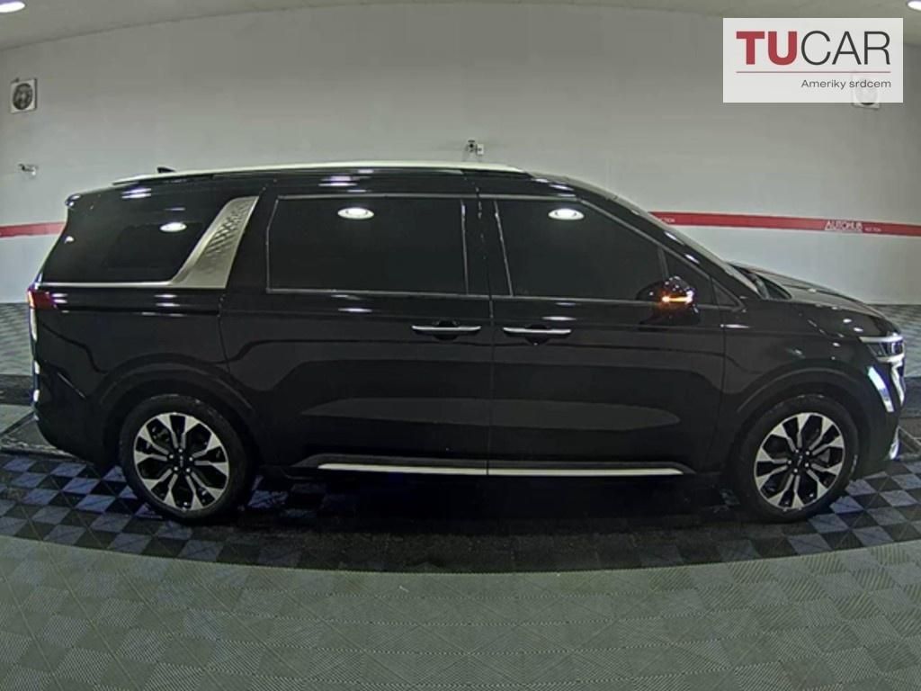 Kia Carnival, 2.2 Diesel Automat 6+3 místa - fotka 2