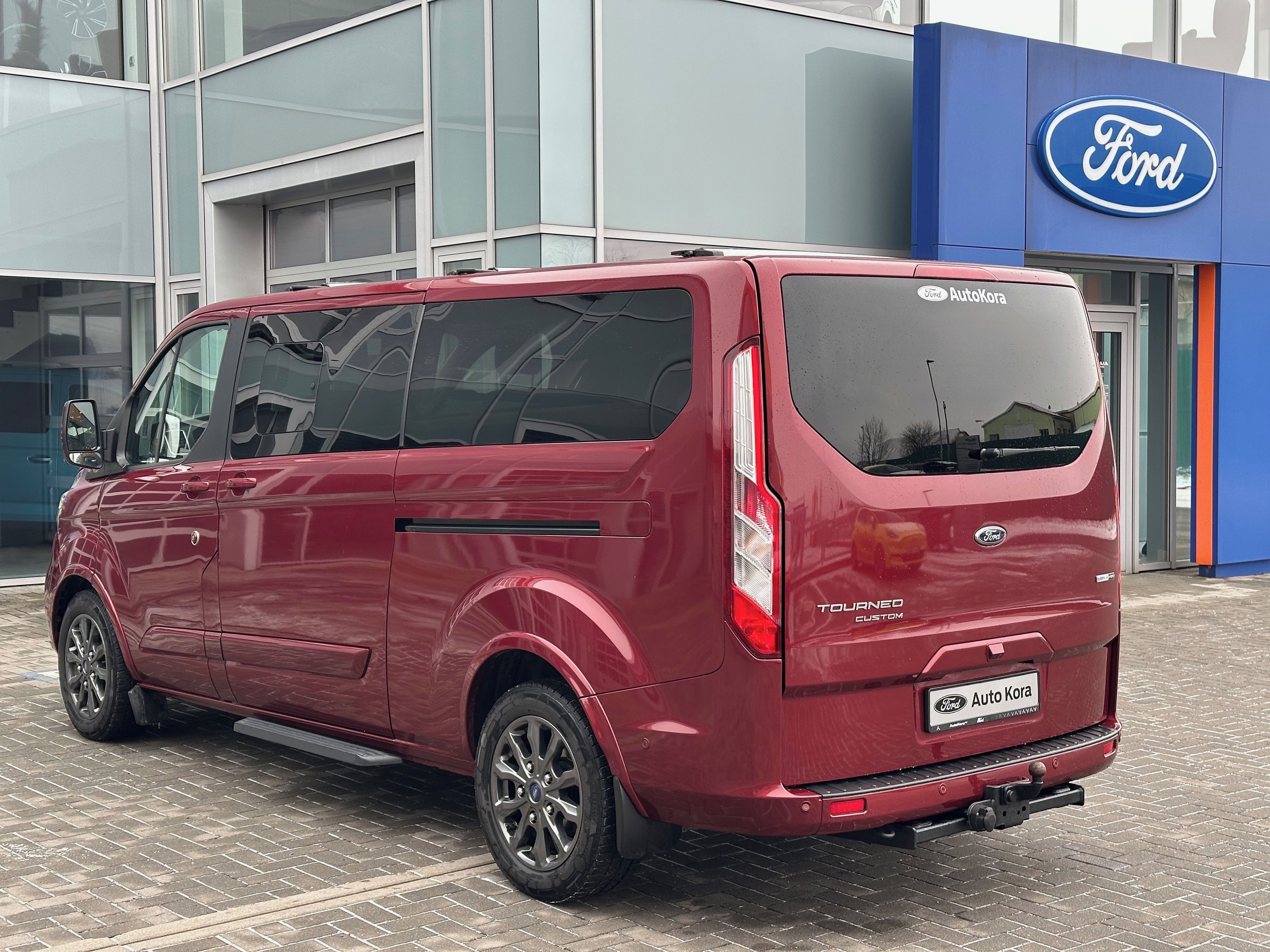 Ford Tourneo Custom, Titanium X L2 185k/Manuál ČR - fotka 4