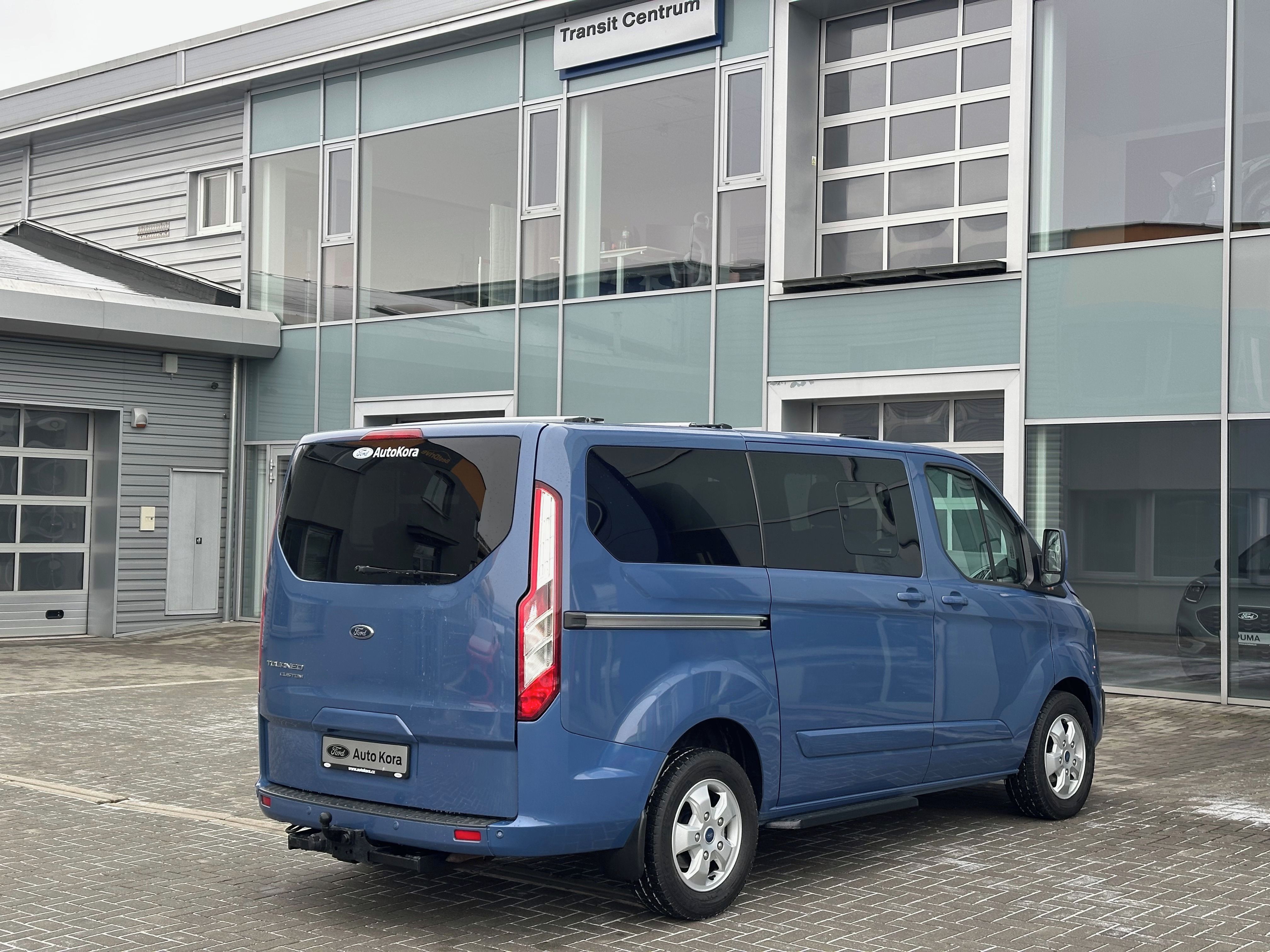 Ford Tourneo Custom, L1 8míst 125KW ČR Dealer FORD - fotka 6