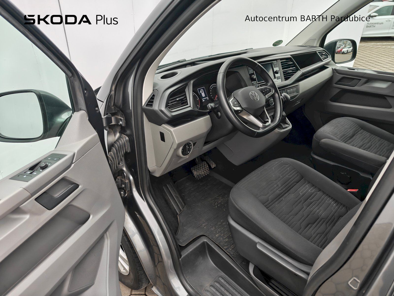 Volkswagen Caravelle, T6.1 / 2,0 TDI / 110 kW / CL D - fotka 6