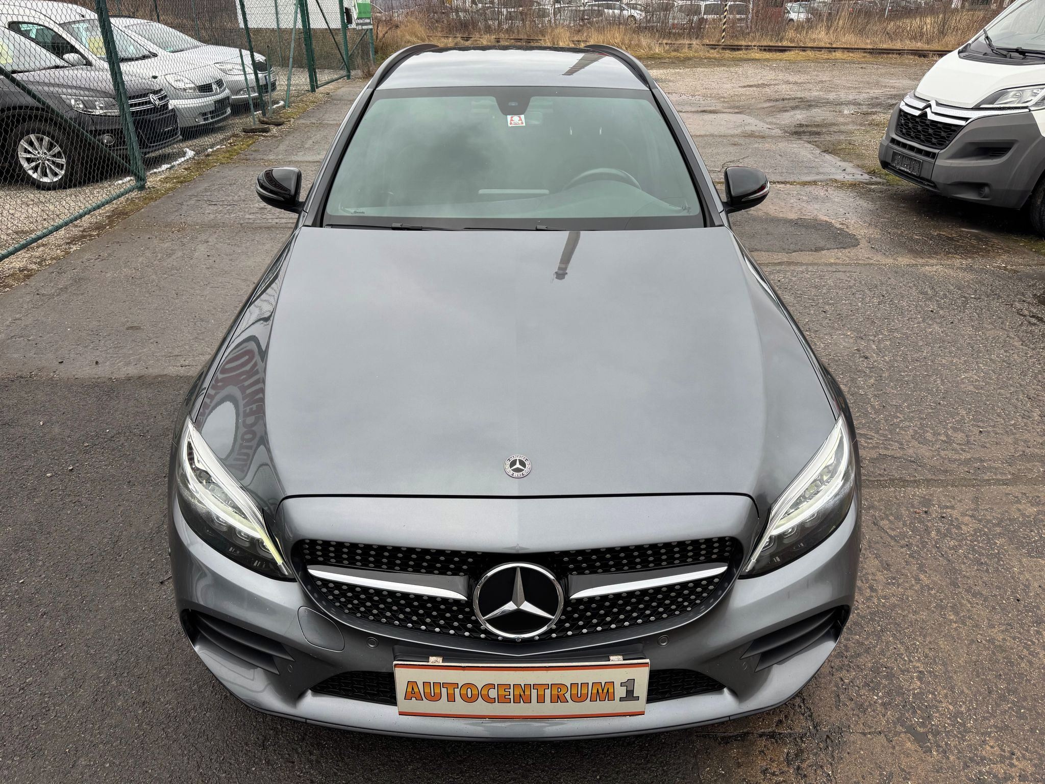 Mercedes-Benz Třídy C, C 220 CDi AMG LINE 143kW AUT - fotka 5