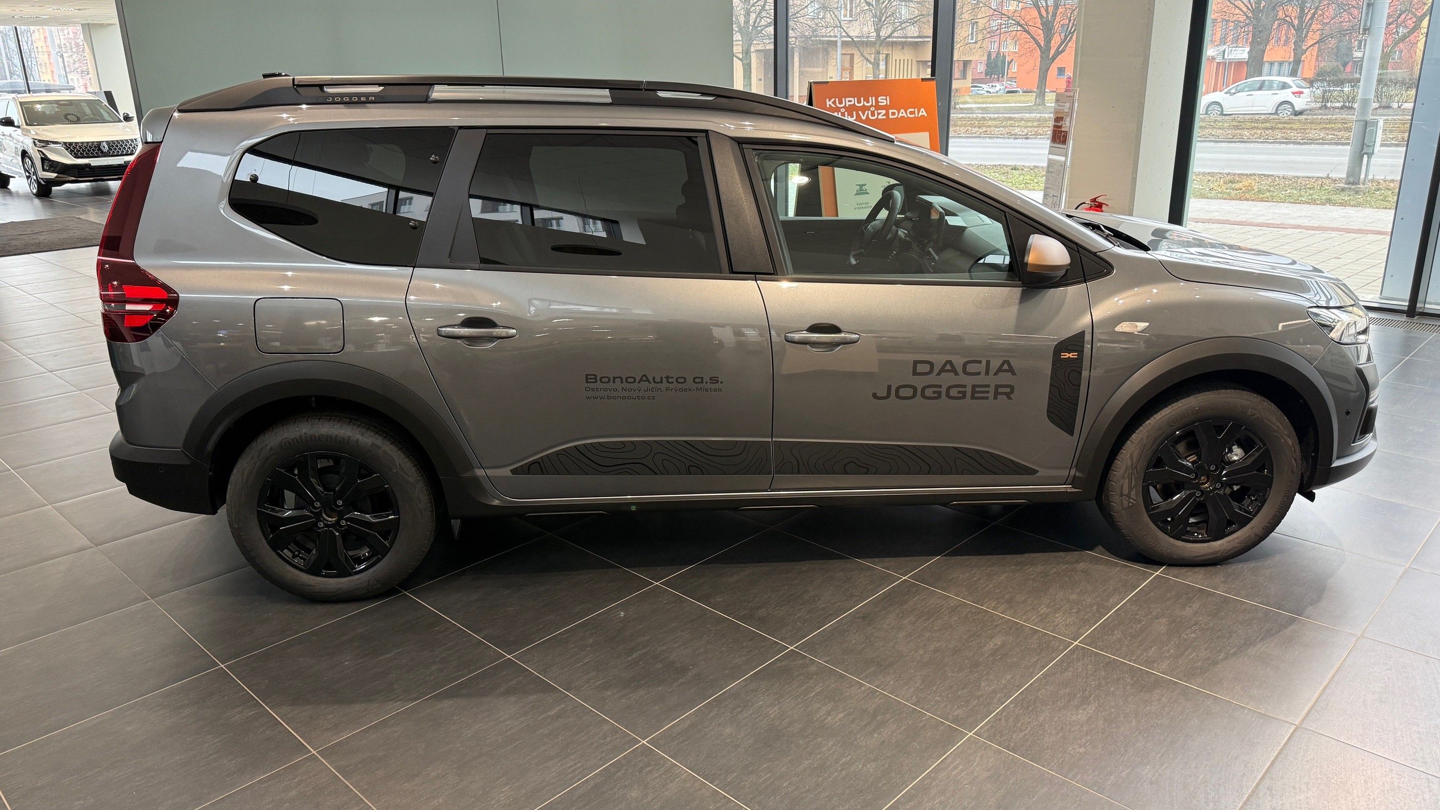 Dacia Jogger, Extreme Hybrid 140 7 míst  Ost - fotka 4