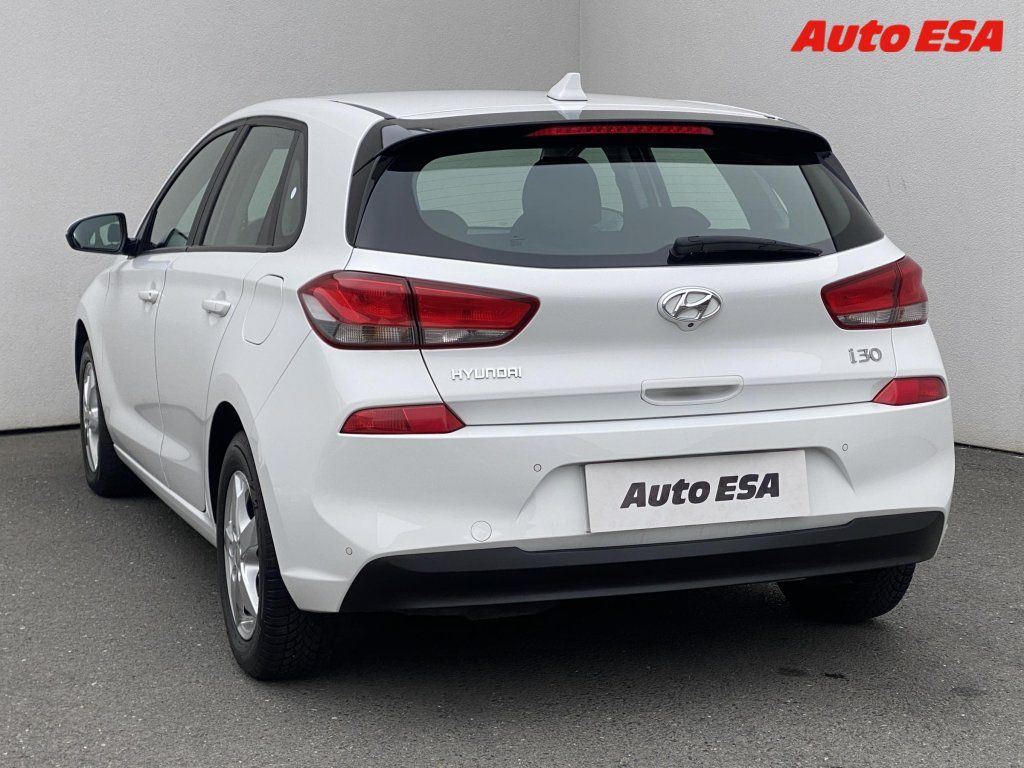 Hyundai i30, 1.6CRDi,ČR,Comfort - fotka 6
