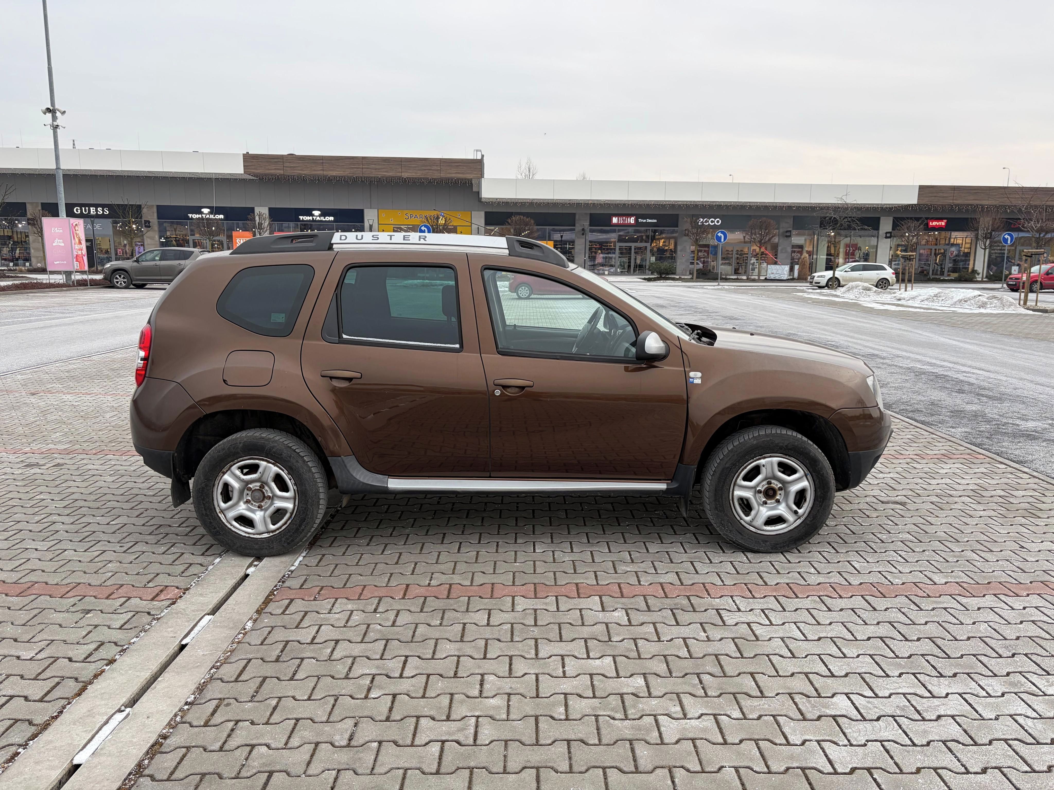 Dacia Duster, 1.2 TCe 92kw ČR 1.maj. TZ - fotka 2
