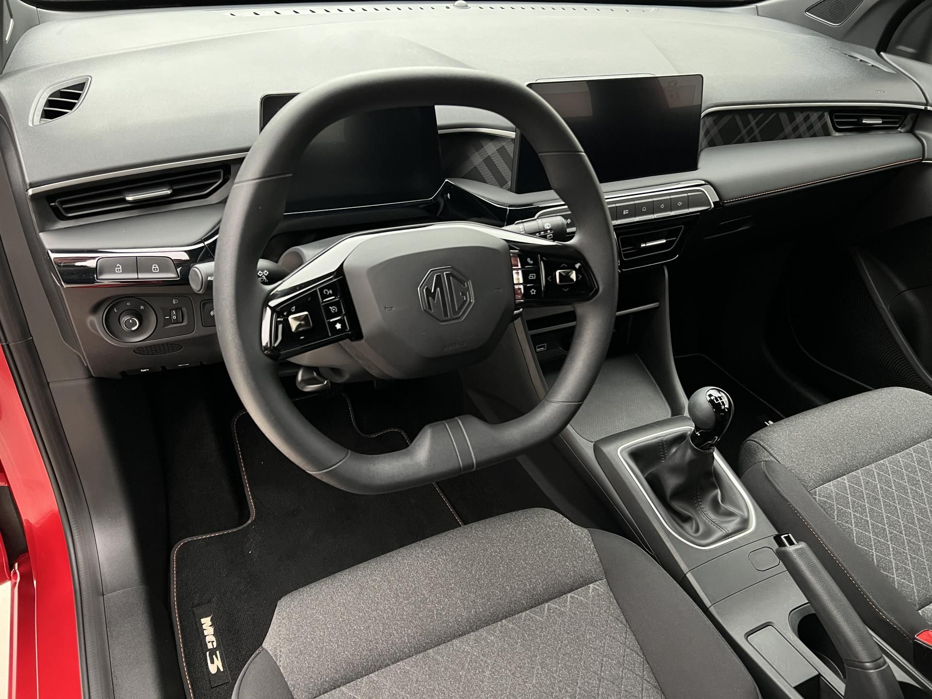 MG MG3, 1.5 ICE EXCITE CZ 1.maj. - fotka 4