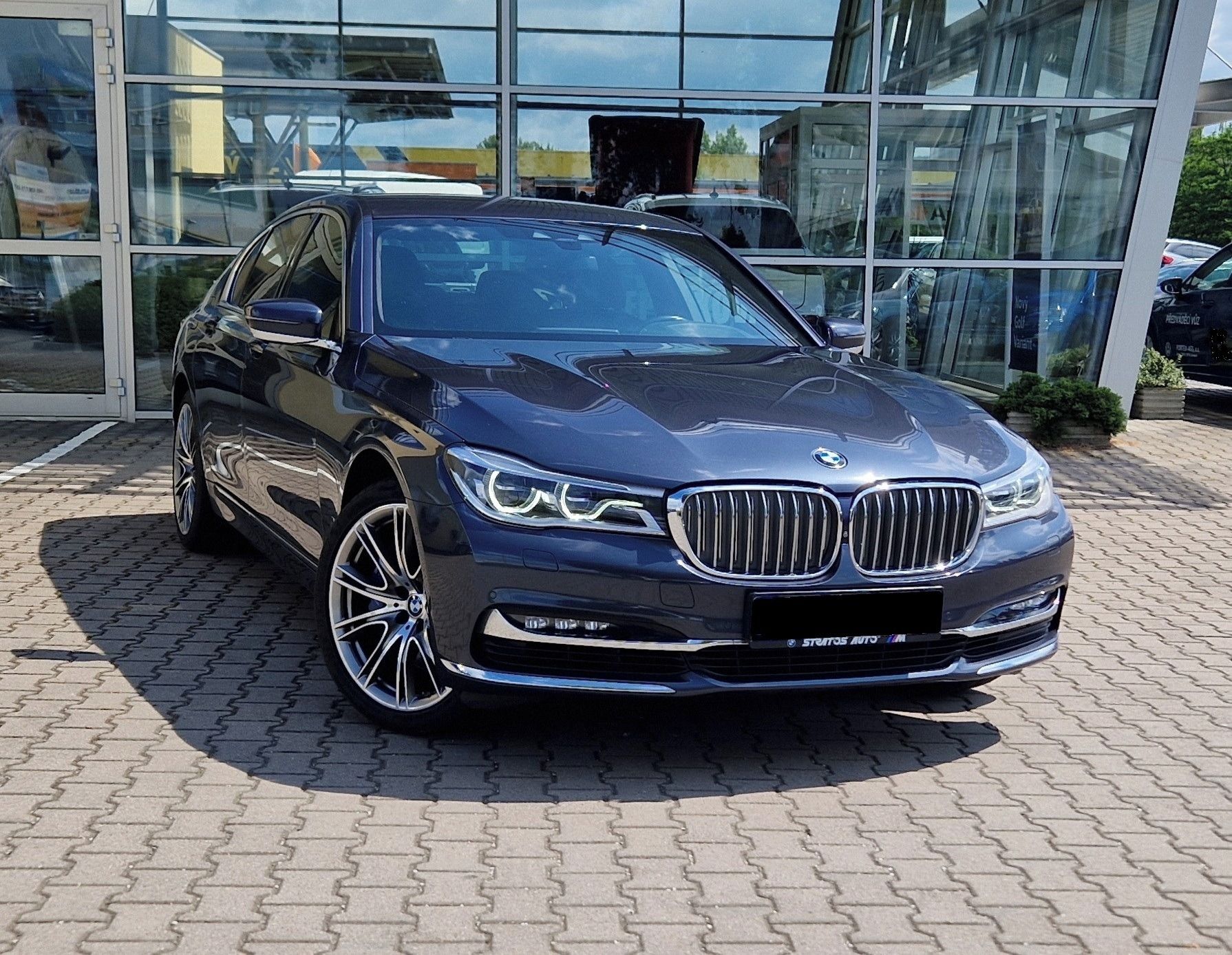 BMW Řada 7, 750i xDrive Pure Ex.|1.majitel - fotka 3