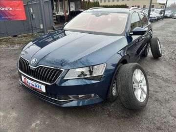 2,0 TDi DSG  ACC BIXEN NAVI AL