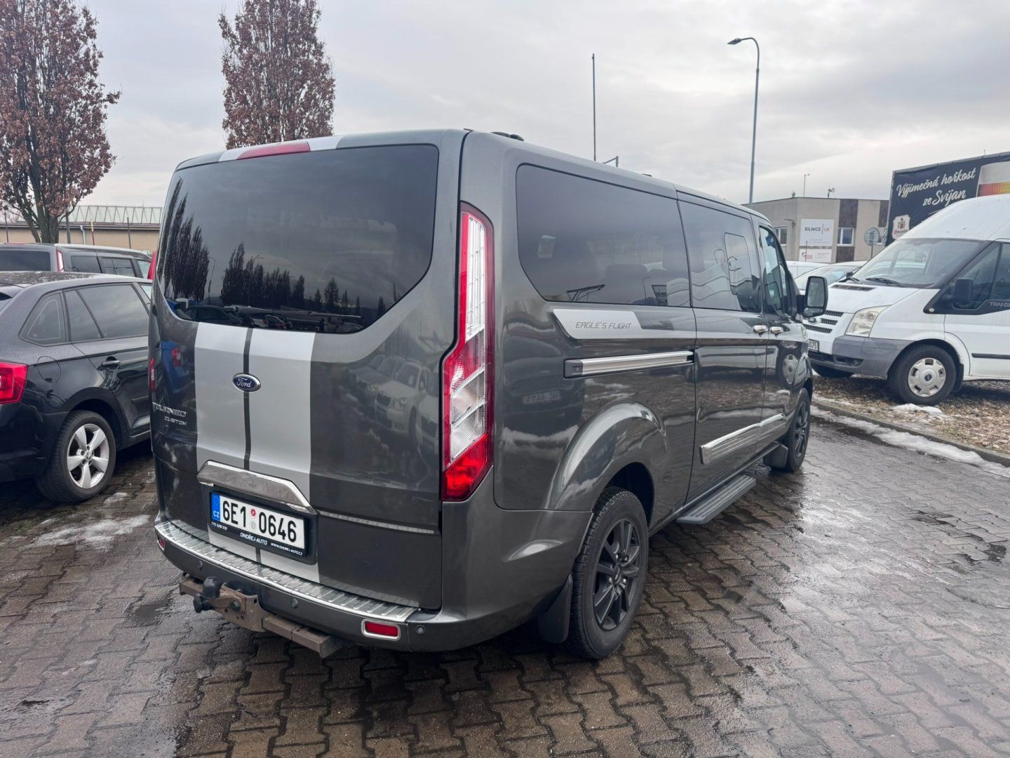 Ford Tourneo Custom, 2,0D 125KW 8 MÍST TITAN 1.MAJ - fotka 5