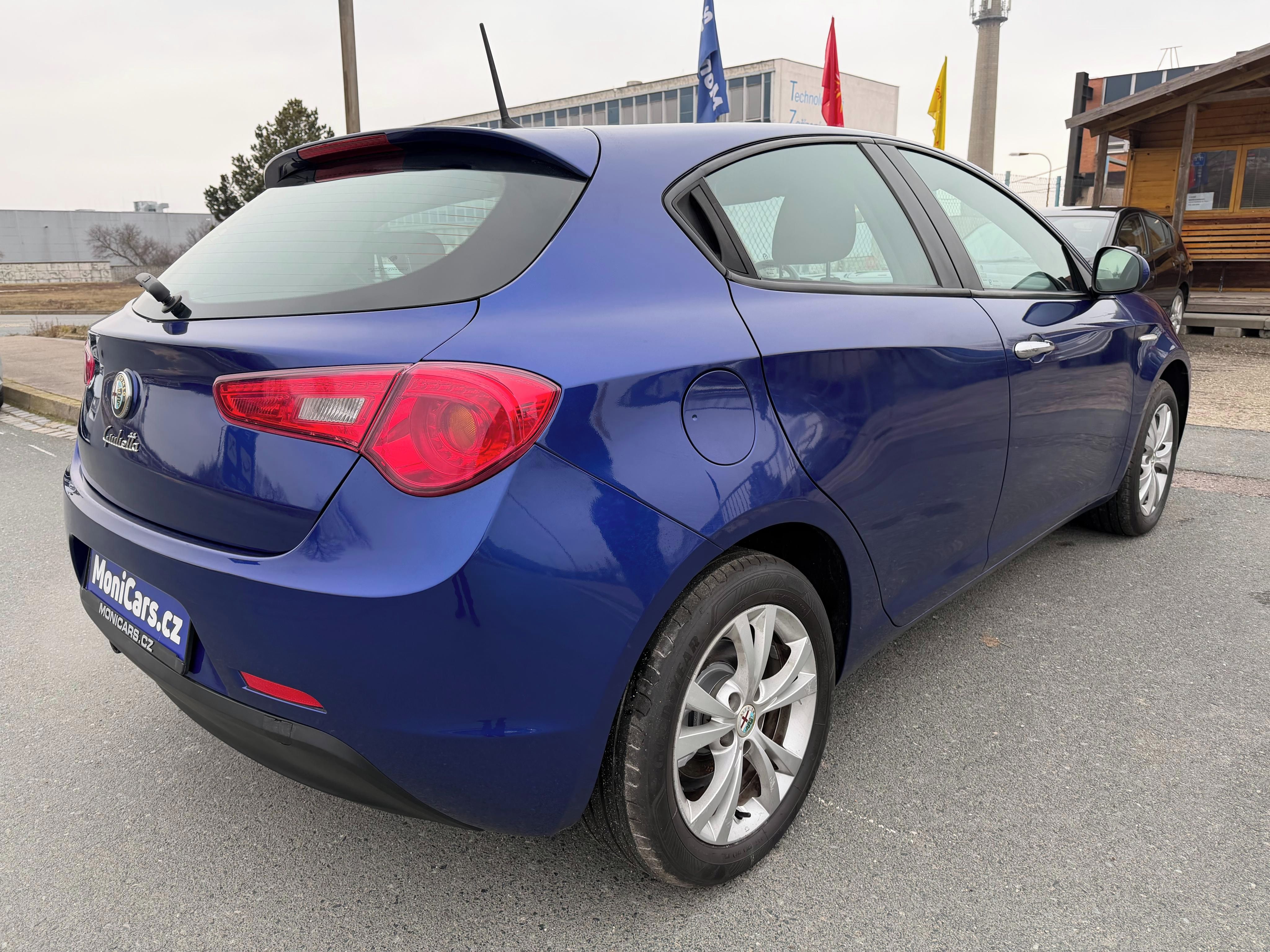 Alfa Romeo Giulietta, 1.4 TURBO 77kW - fotka 5