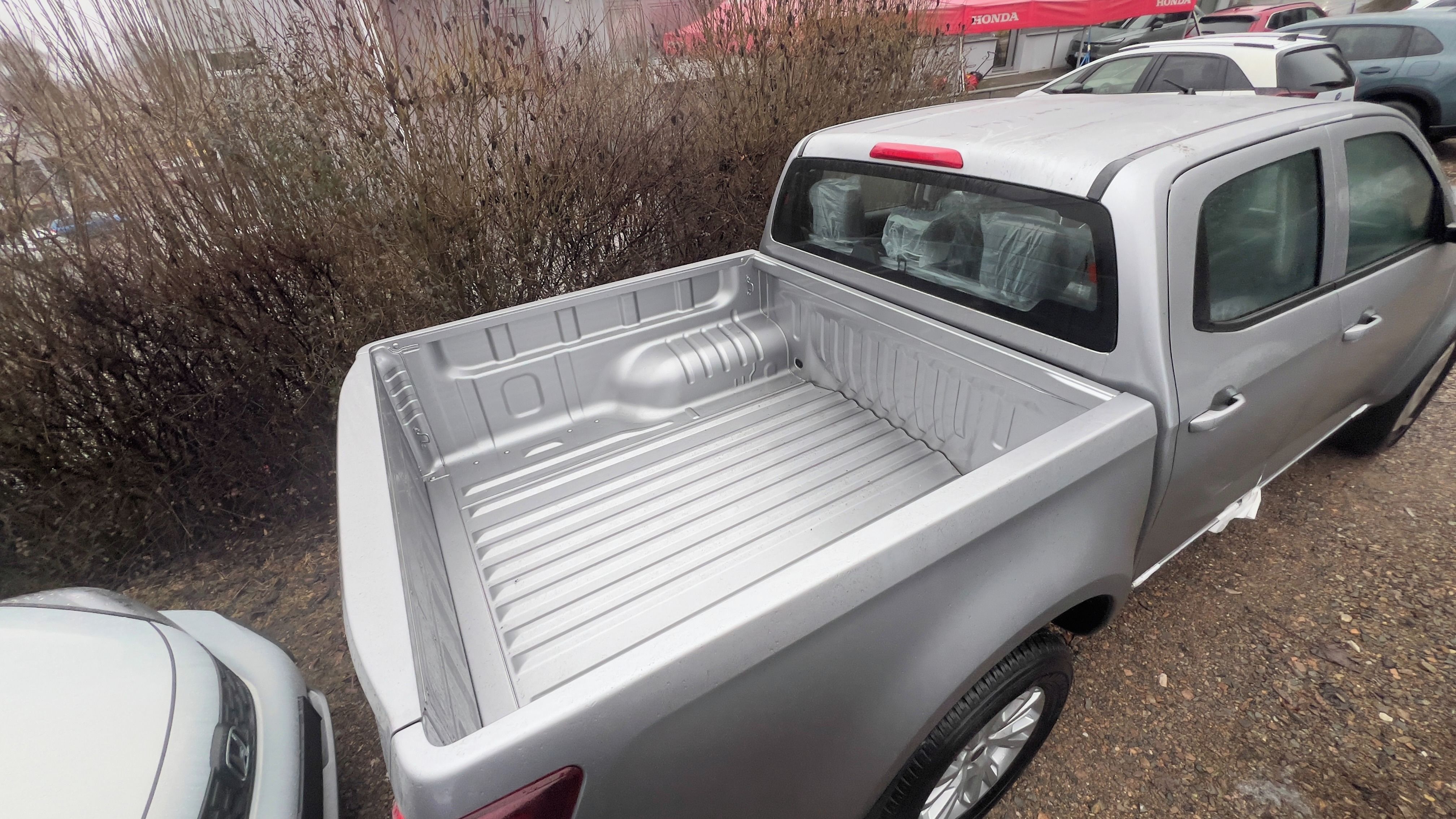 Isuzu D-Max, LS Space cab 1.9 - fotka 3