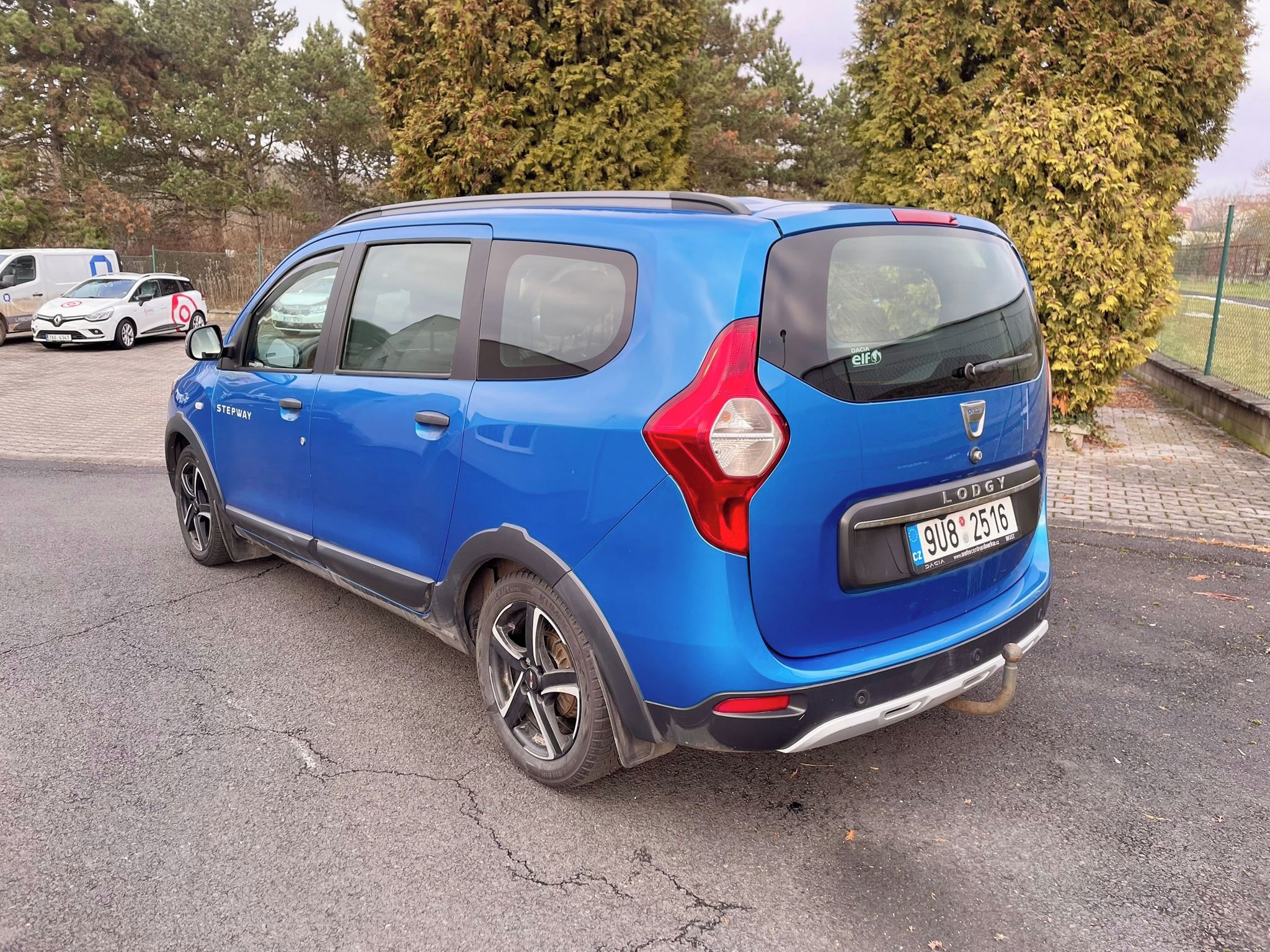 Dacia Lodgy, Stepway 1.6 SCe 75kw | Tažné - fotka 3