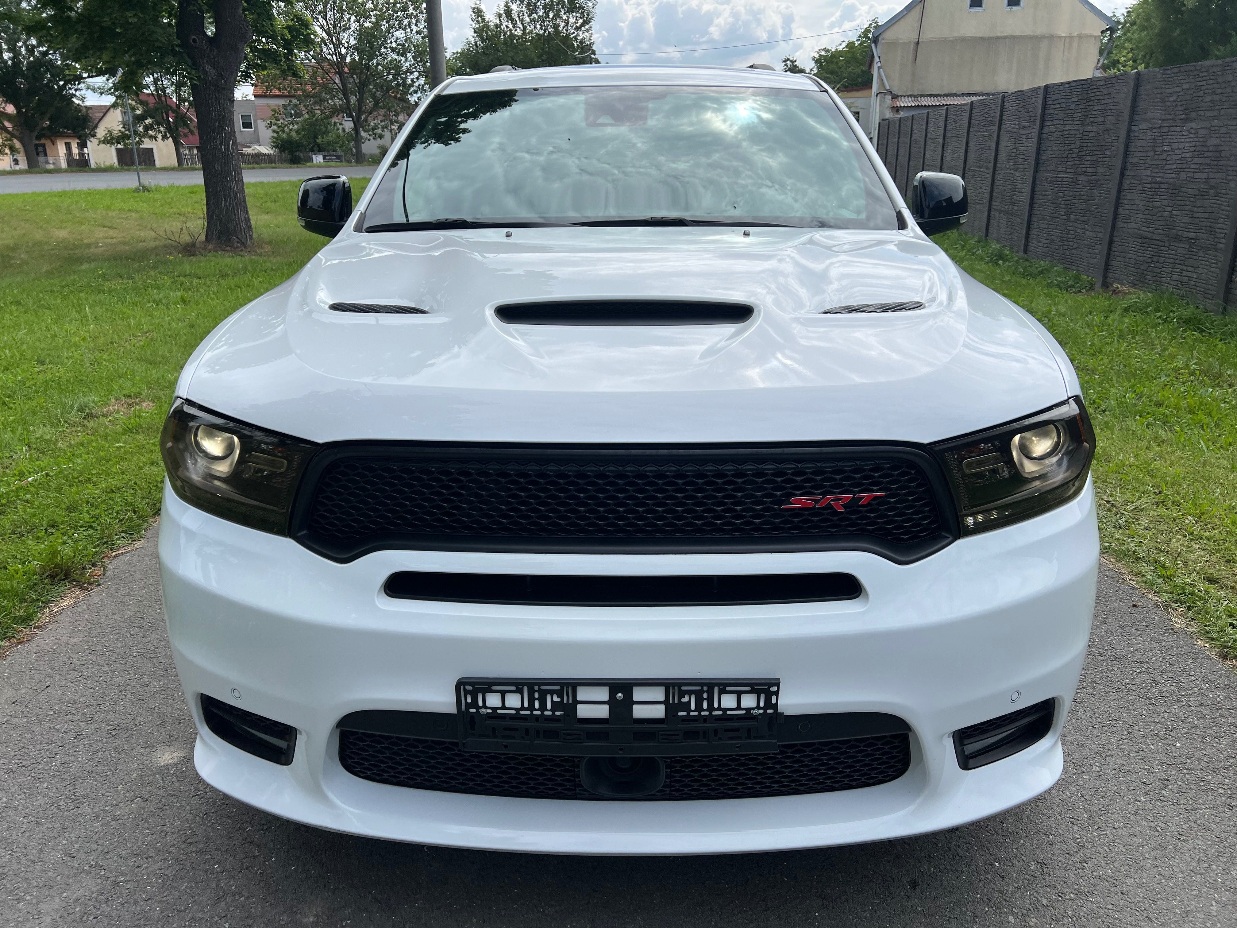 Dodge Durango, SRT, extra pěkný stav! - fotka 2