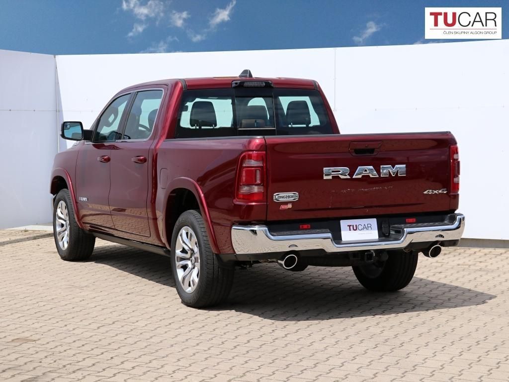 RAM 1500, Longhorn 5.7 V8 Hemi - fotka 6