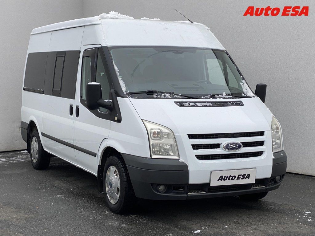 Ford Transit, 2.2TDCi L2H2 9míst,Trend
