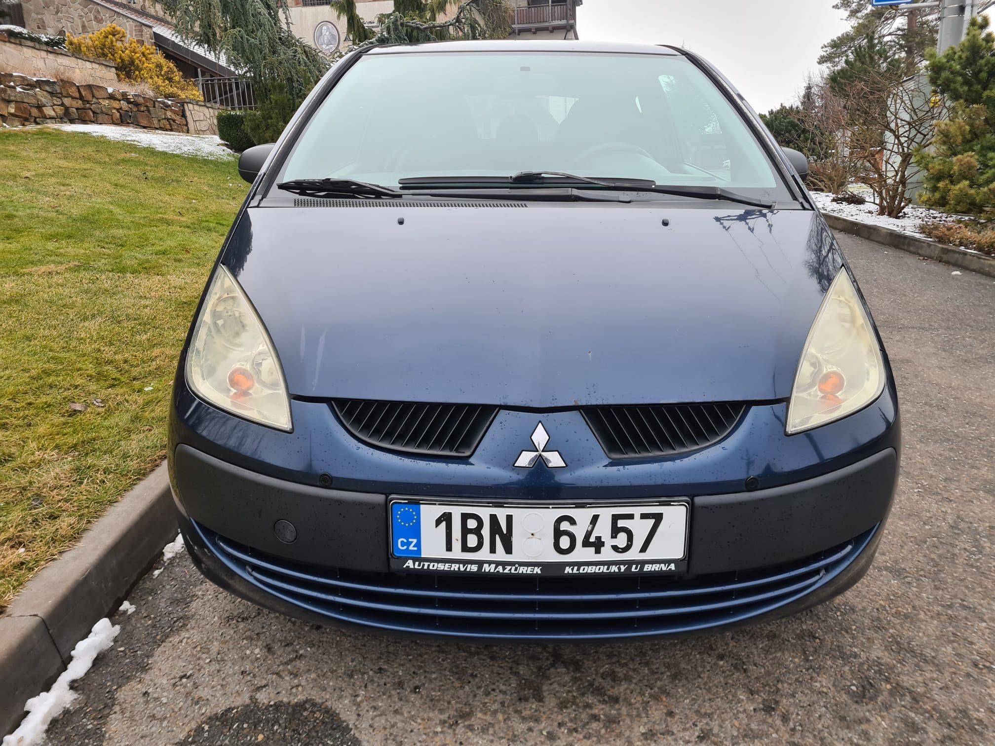 Mitsubishi Colt, 1.1 i 55KW - fotka 3