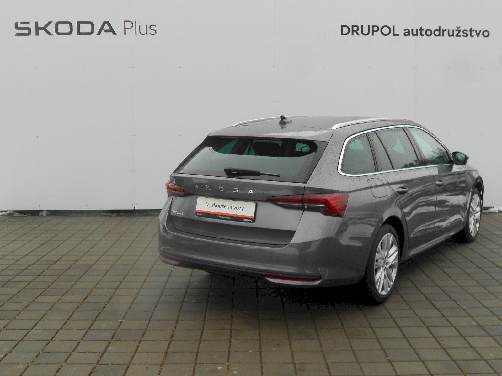 Škoda Octavia, Combi IV 2.0 TDI - 110 kW, Top - fotka 2