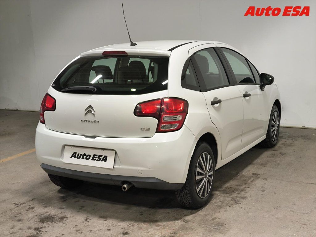 Citroën C3, 1.1i,AC - fotka 6