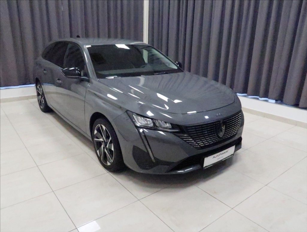 Peugeot 308, 1,2 SW ALLURE PureTech  130 - fotka 4
