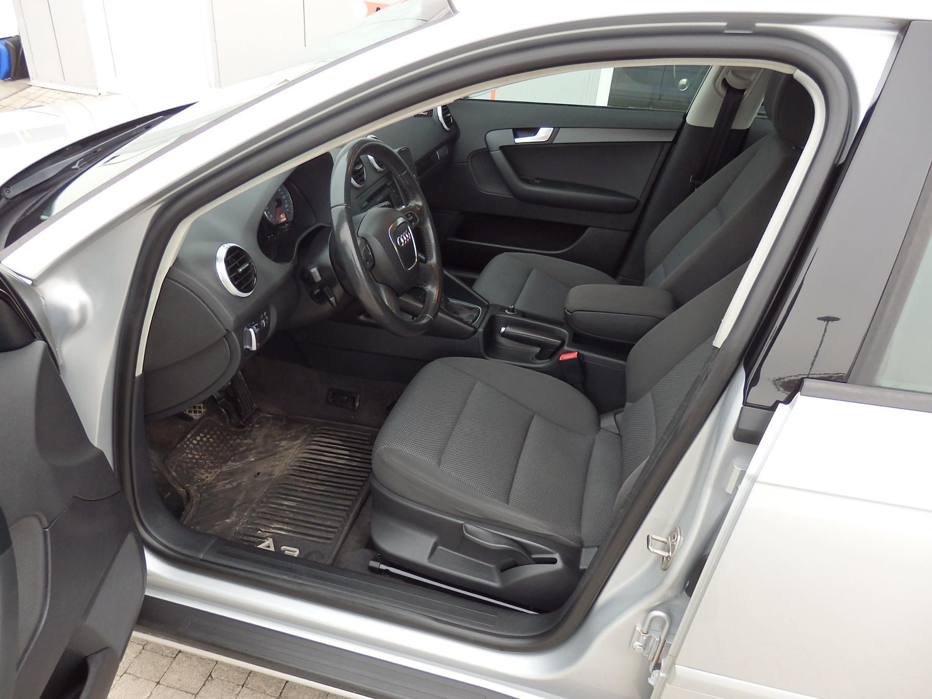 Audi A3, SPORTBACK 1.4 TFSI 6x AIRBAG - fotka 6