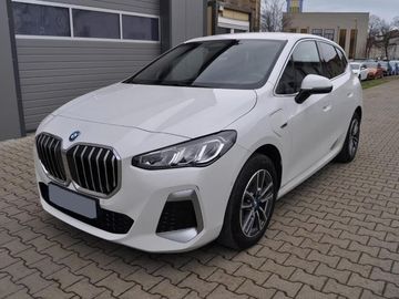 225 e xDrive Active Tourer M