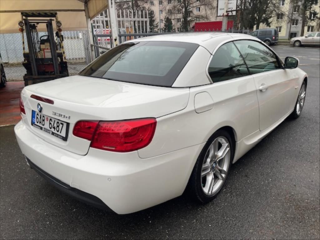 BMW Řada 3, 3,0 330d Cabrio 180kW, Automat - fotka 5