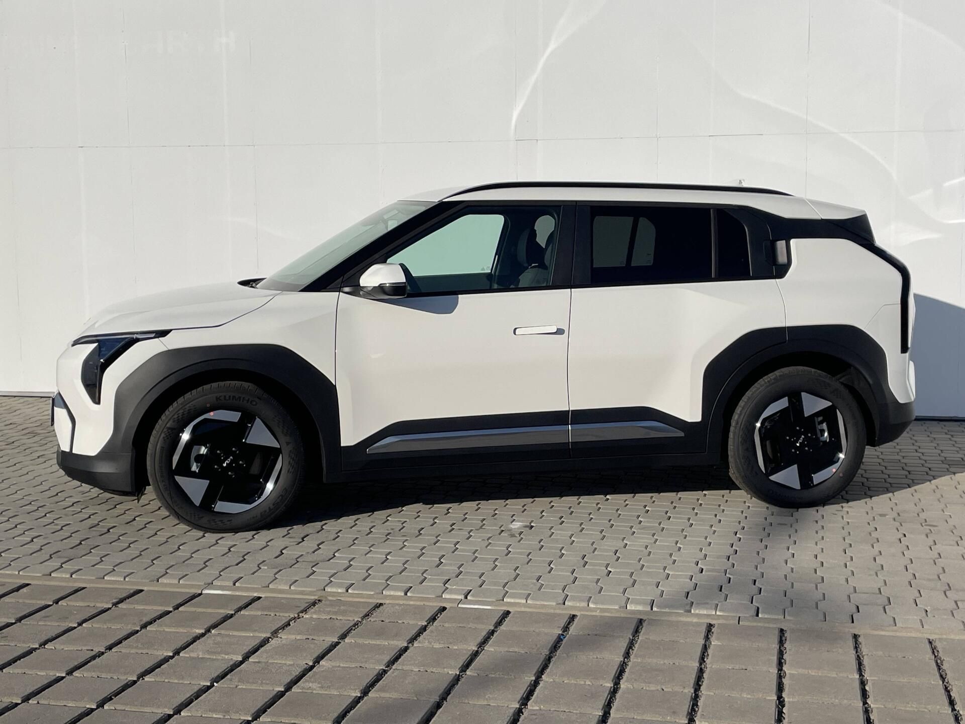 Kia EV3, EARTH 81,4 kWh - fotka 3
