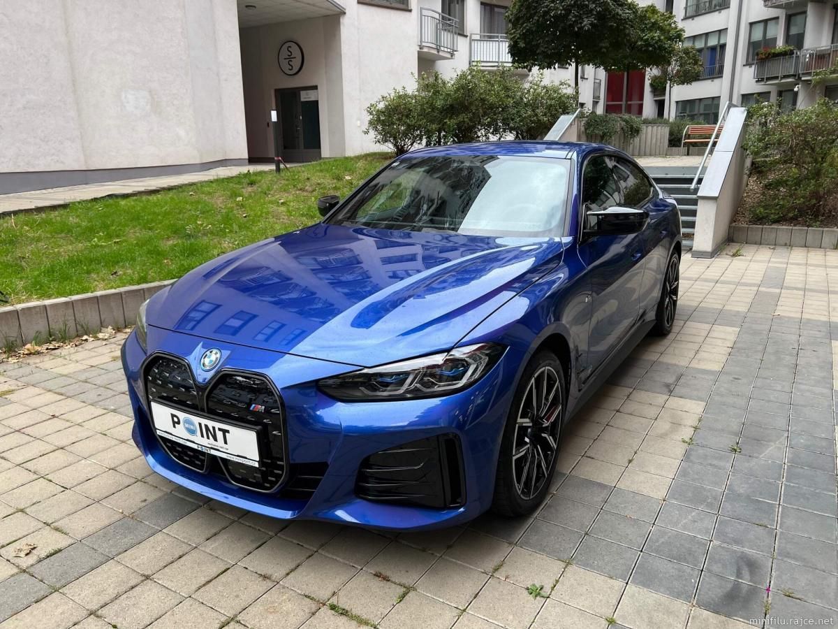 BMW i4, M50 Nájem od 39.000,- Kč/měsíc