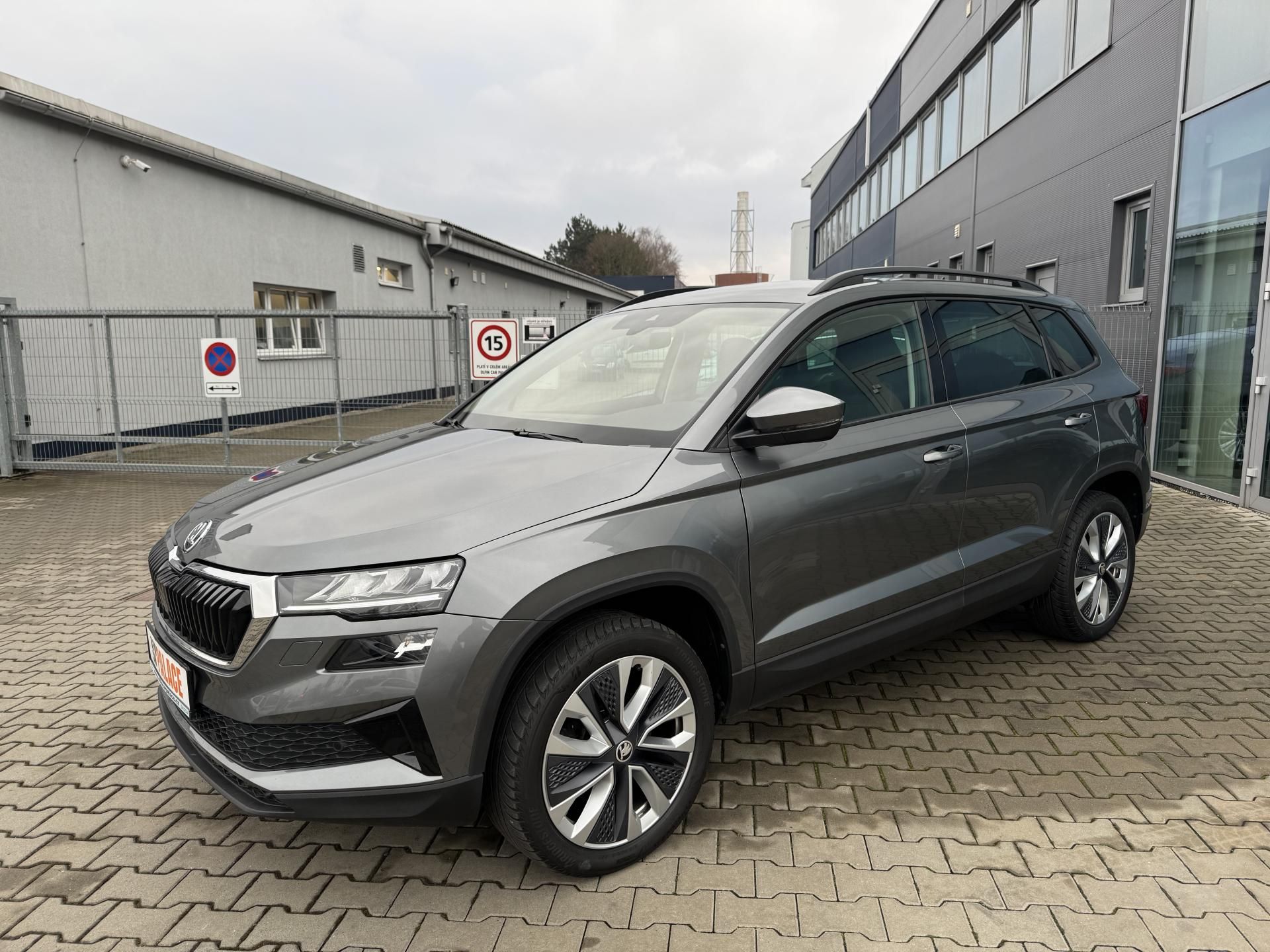 Škoda Karoq, Style 1.5 TSI DSG - fotka 3