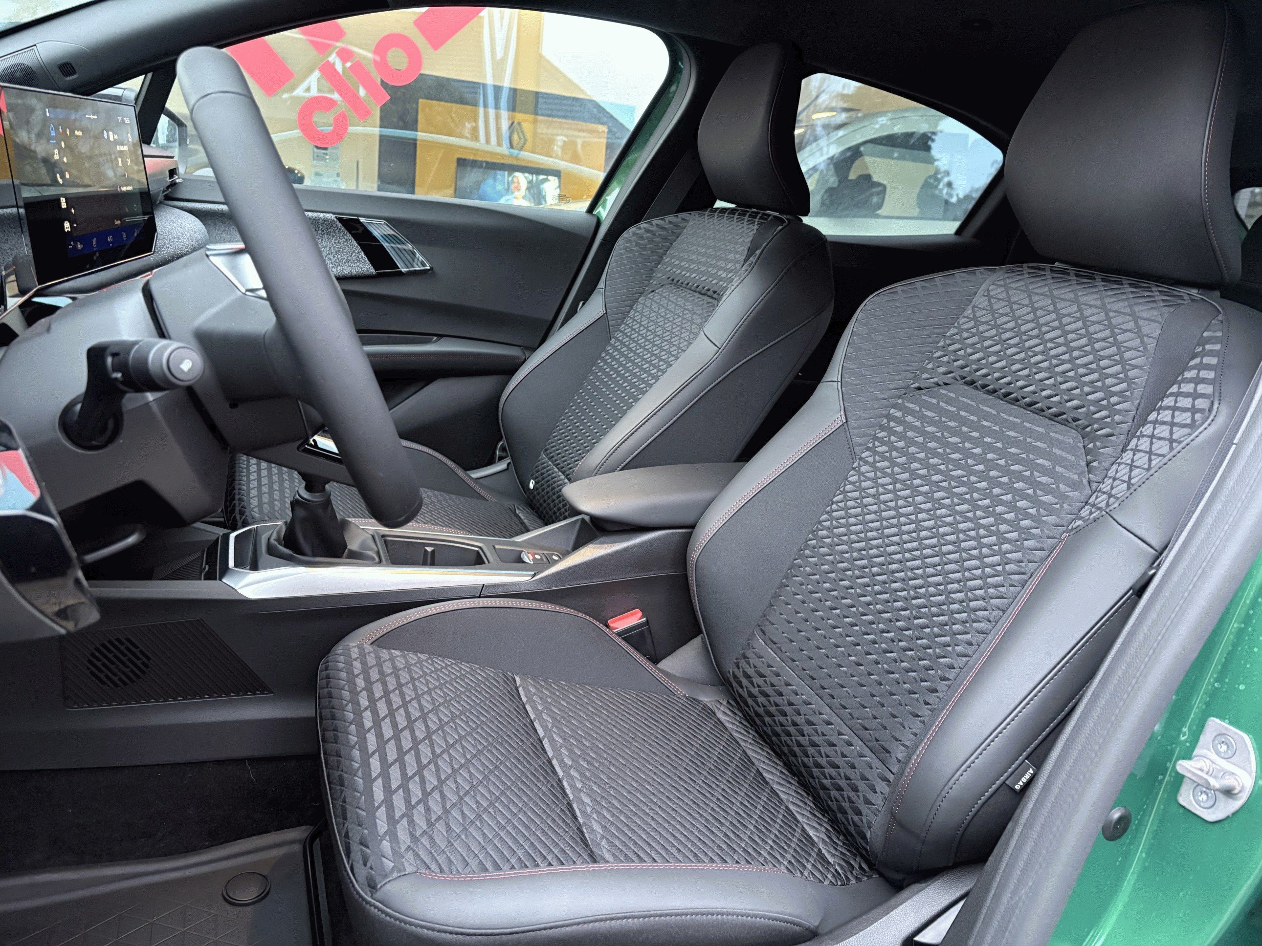 Renault Clio, Techno TCe 115 - fotka 5