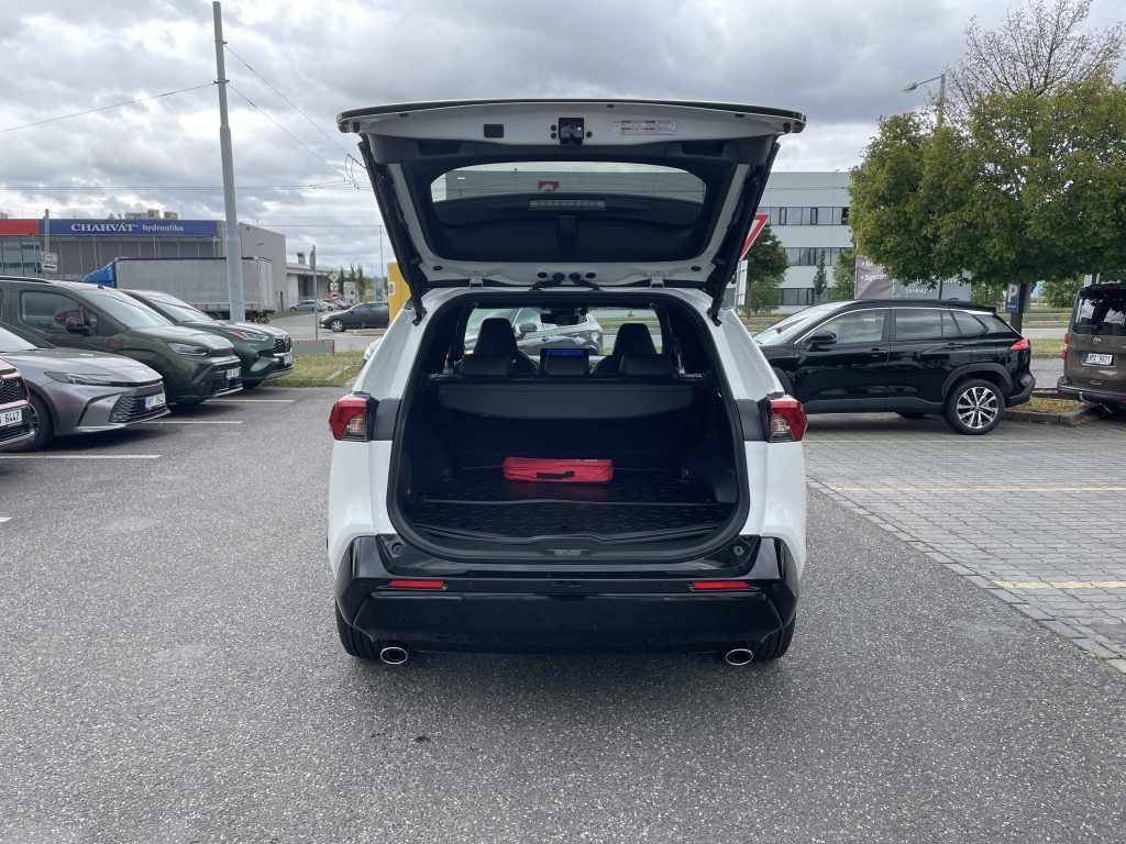 Toyota Rav4, 2.5 Plug-in Hybrid ODBĚR 7/26 - fotka 5