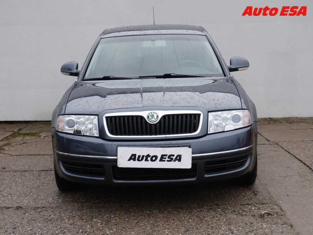Škoda Superb, 1.8 T,2.maj,AC,park.čidla - fotka 2