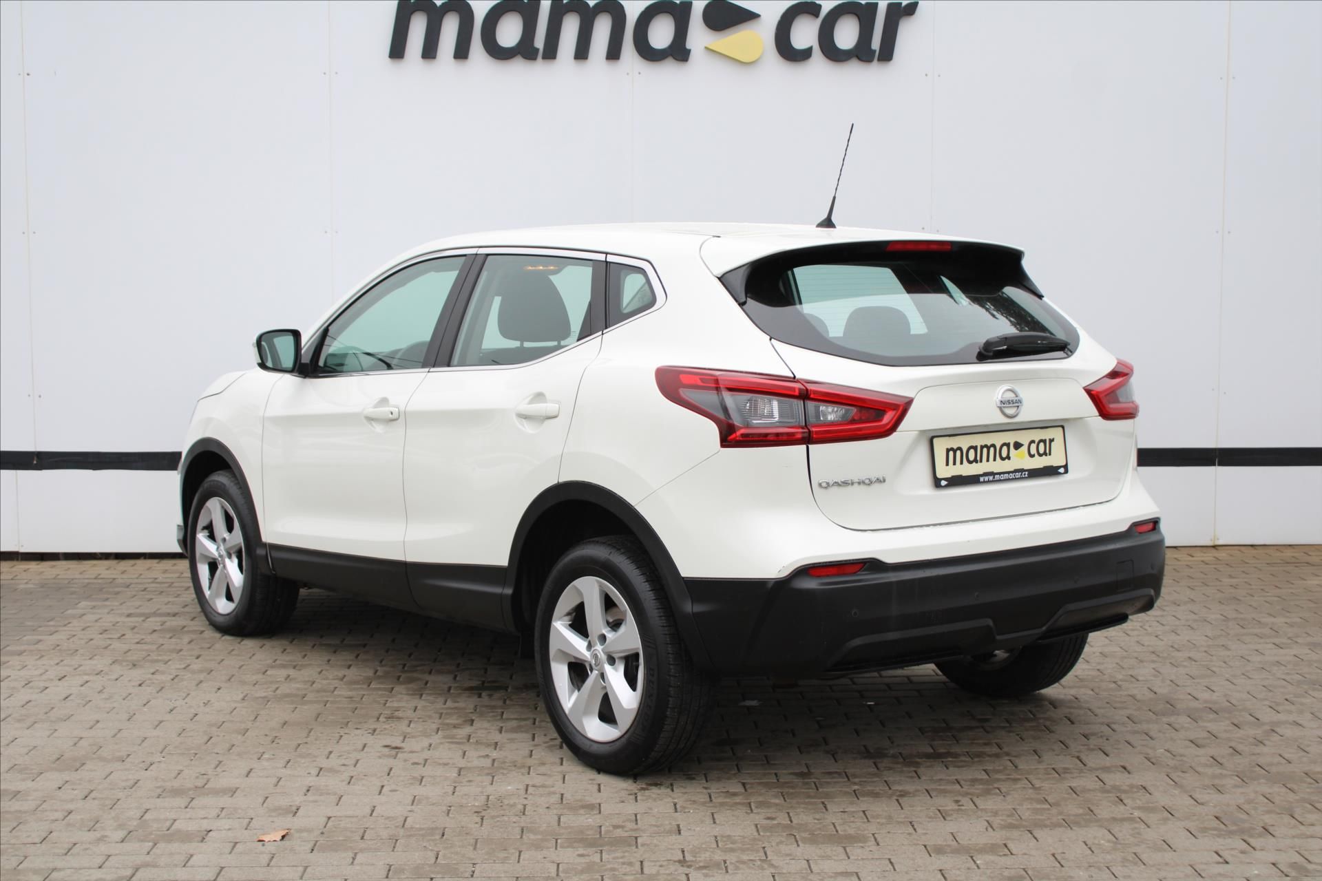 Nissan Qashqai, 1.2 DIG-T ACENTA A/T 1.MAJ. ČR - fotka 5