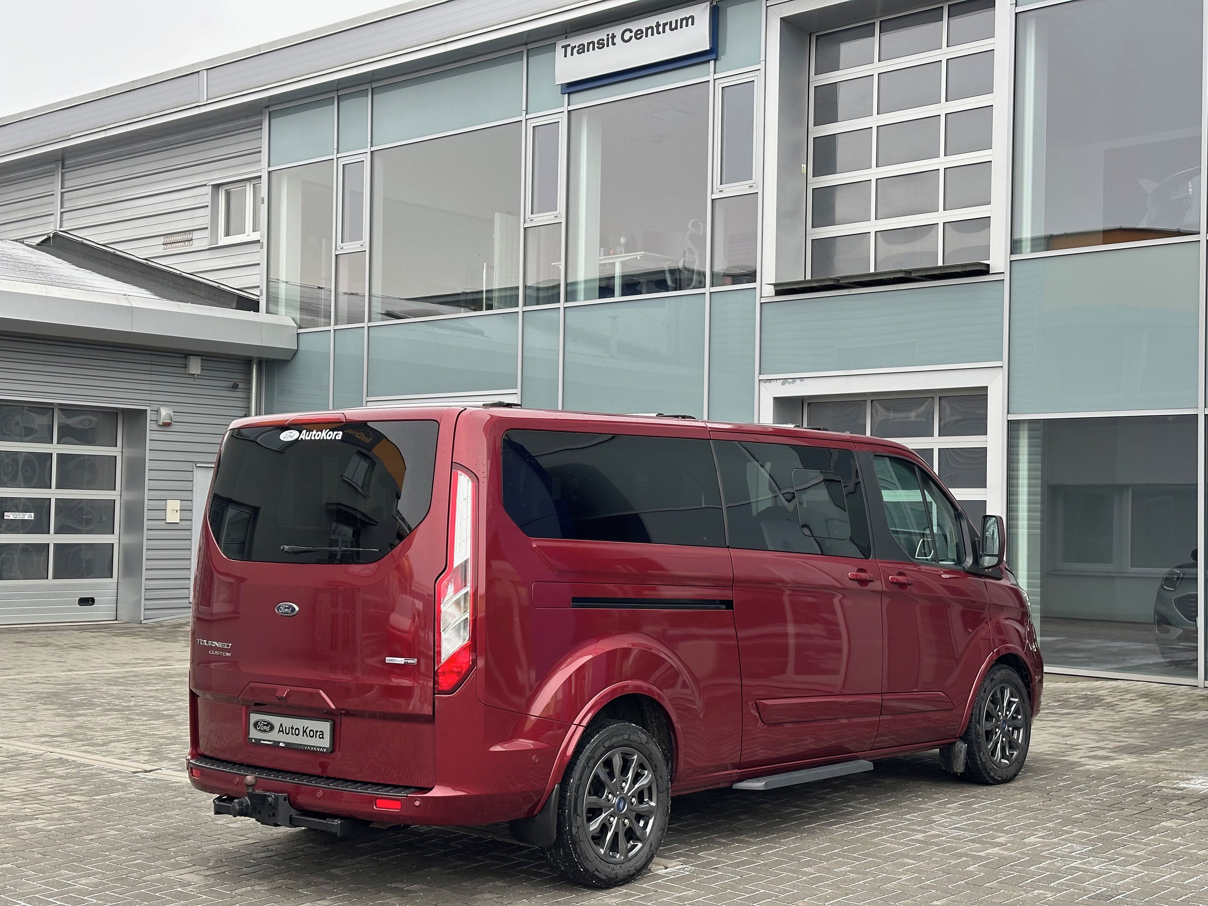 Ford Tourneo Custom, Titanium X L2 185k/Manuál ČR - fotka 6