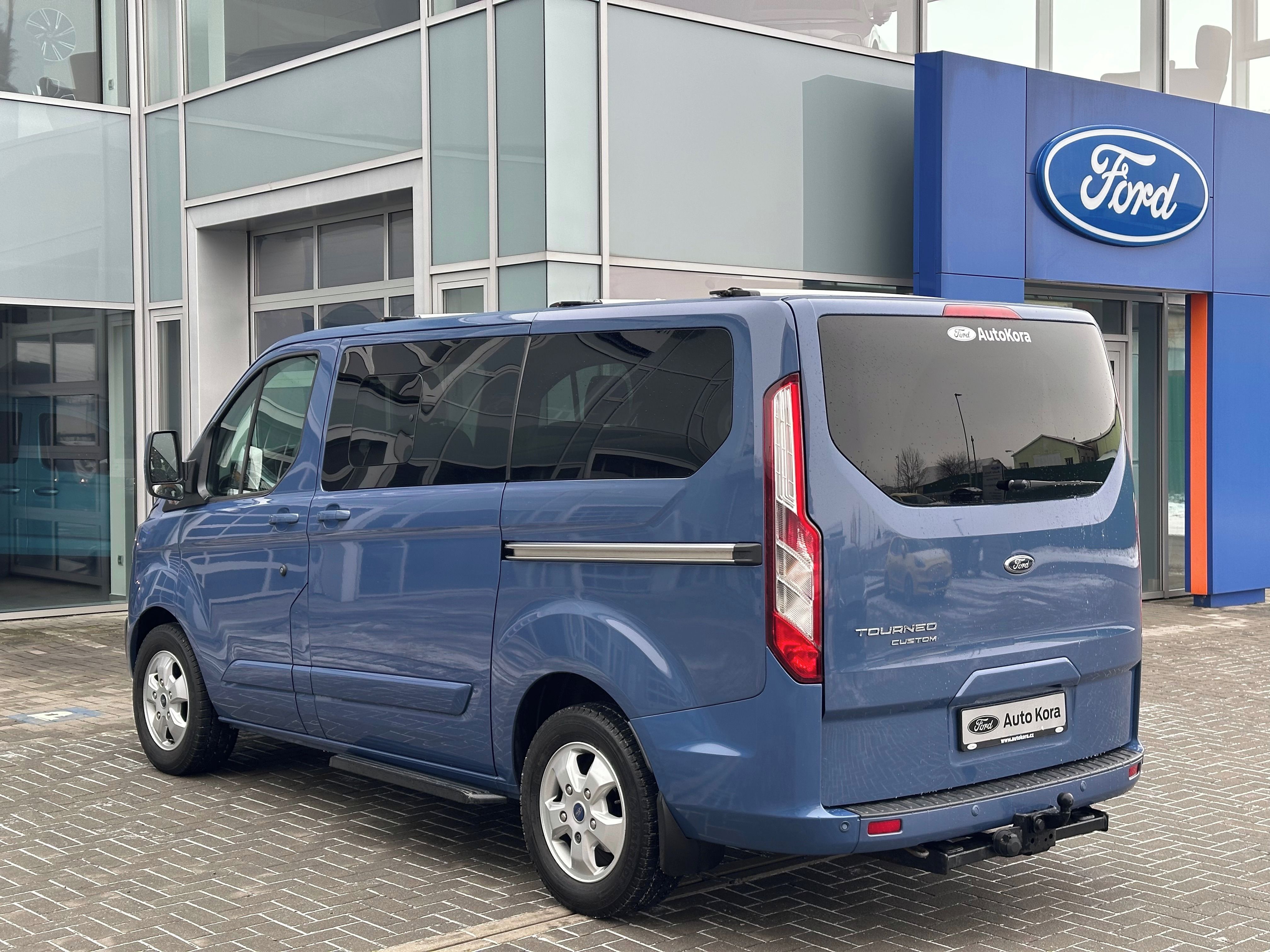 Ford Tourneo Custom, L1 8míst 125KW ČR Dealer FORD - fotka 4