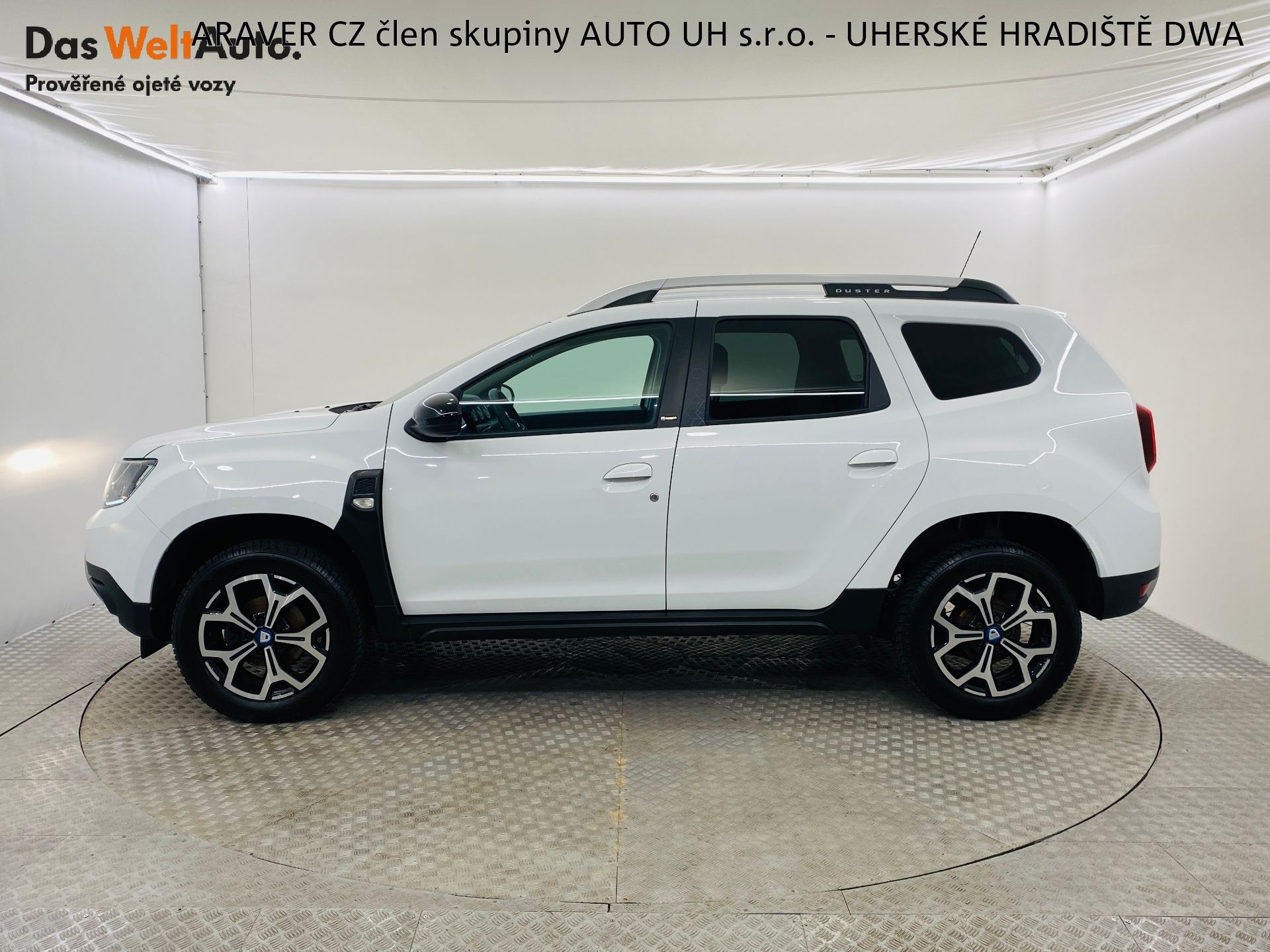 Dacia Duster, Celebration 1.0 TCe 67 kW LPG - fotka 3